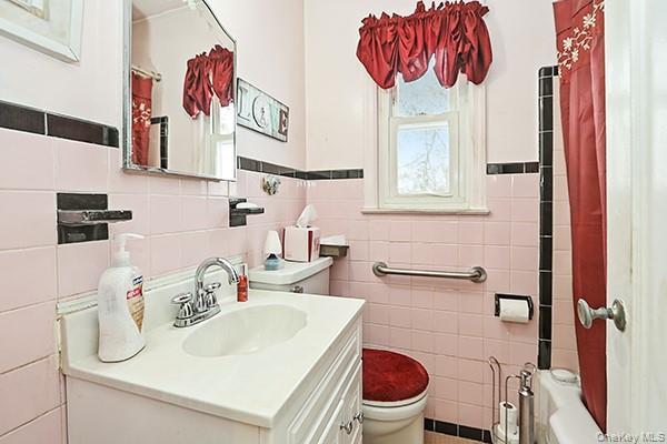 Single Family 248th  Queens, NY 11426, MLS-968454-7