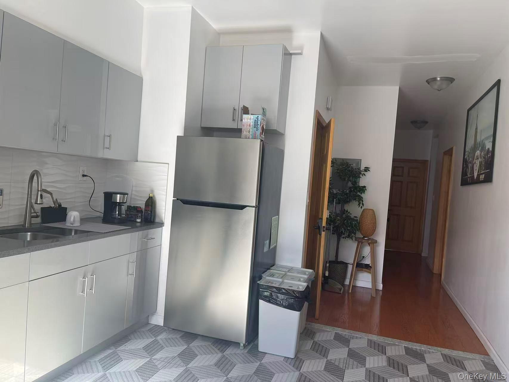 Commercial Sale Moore  Brooklyn, NY 11206, MLS-968494-8