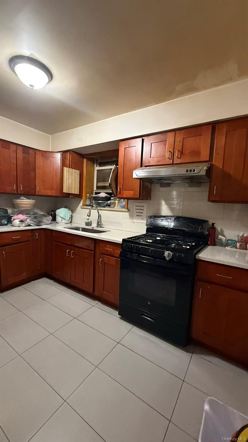 Single Family Avery  Queens, NY 11355, MLS-968499-12