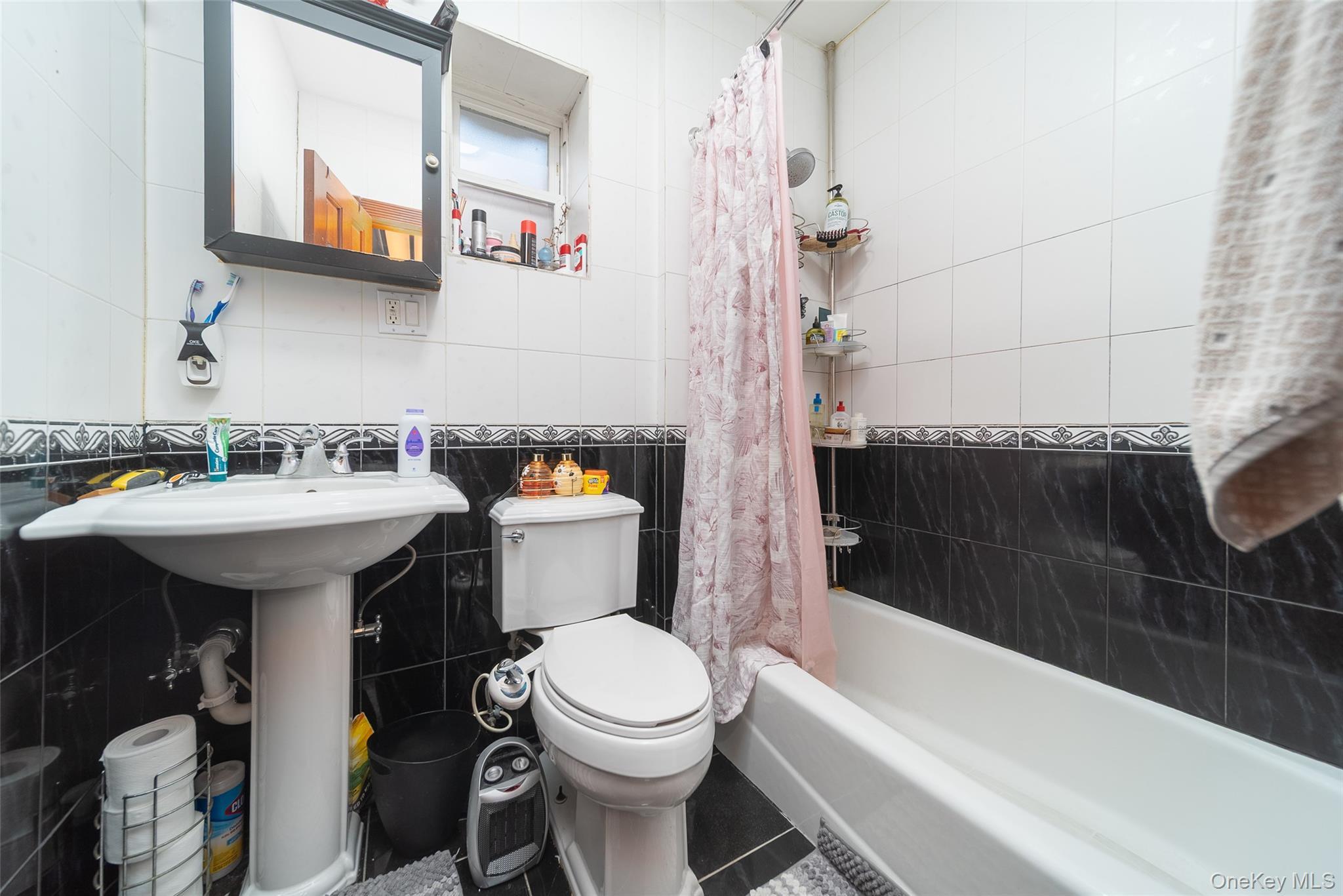 Single Family 12th  Queens, NY 11106, MLS-968501-21