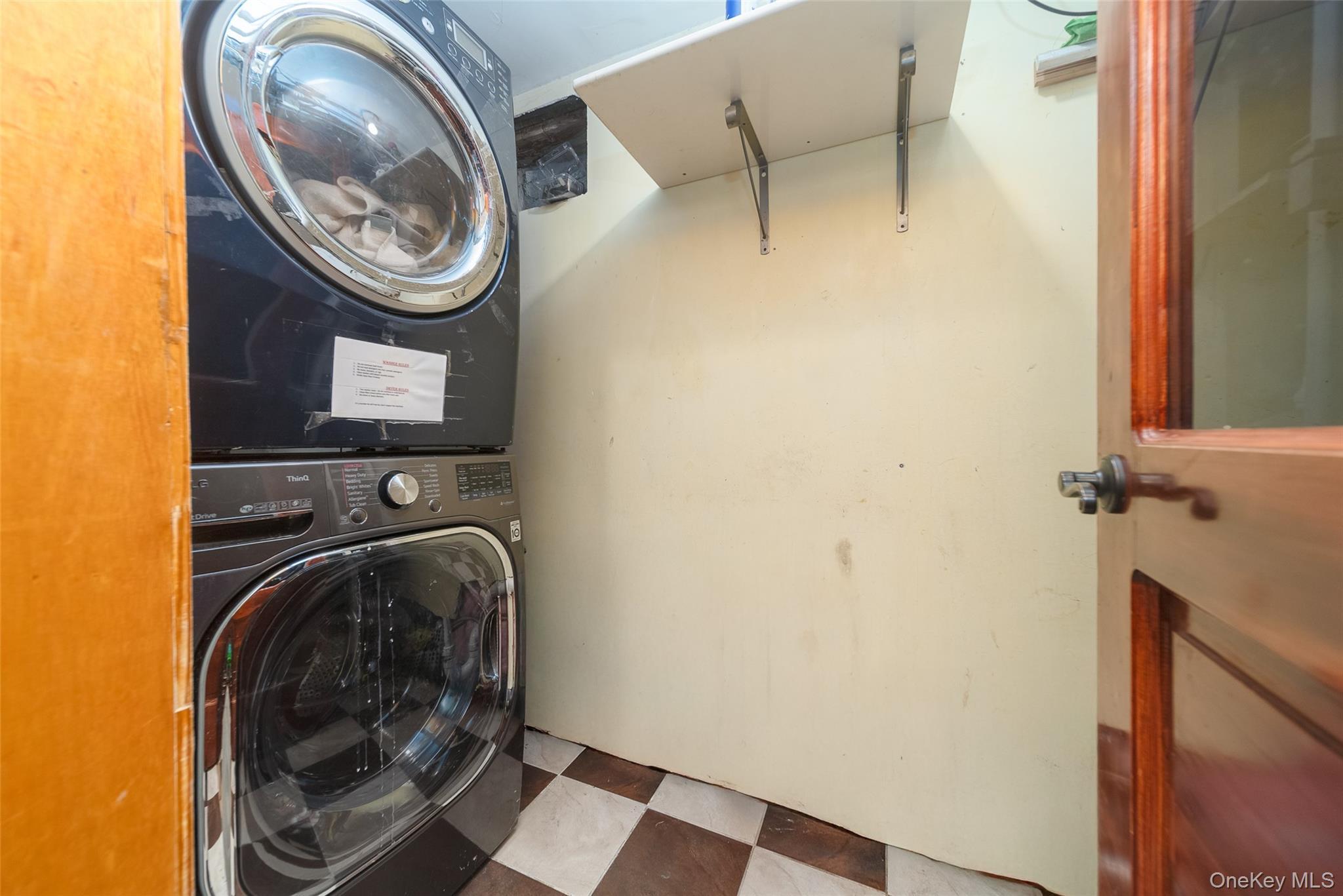 Single Family 12th  Queens, NY 11106, MLS-968501-25