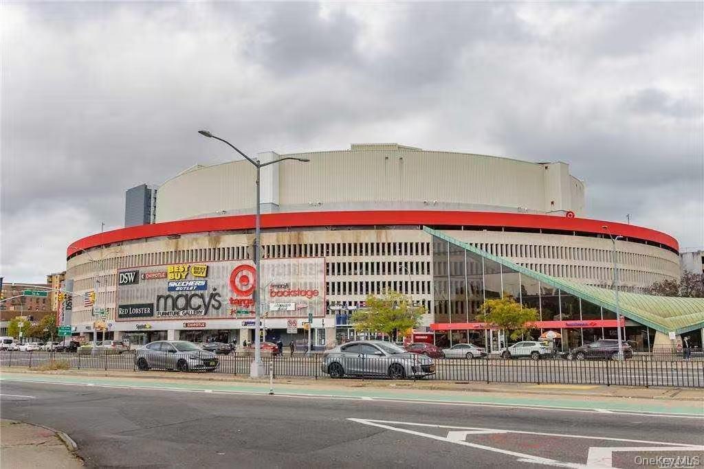 Condo 57th  Queens, NY 11373, MLS-968503-14