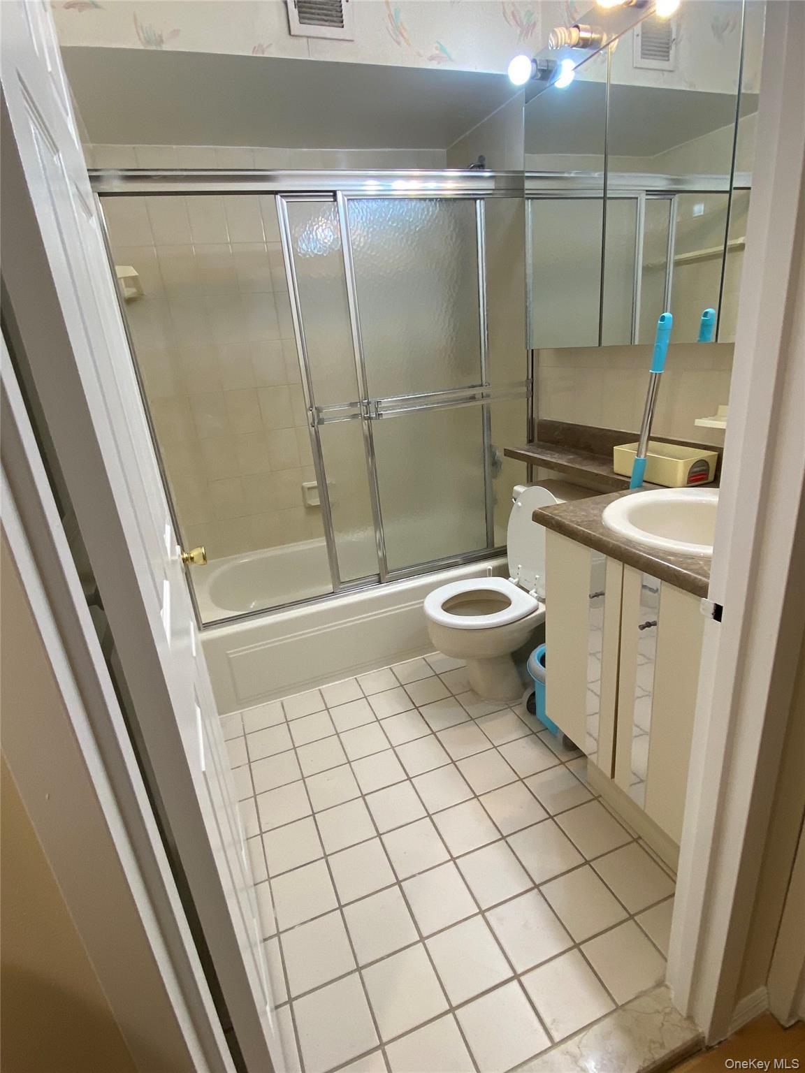 Condo Maple Ave  Queens, NY 11355, MLS-968514-10