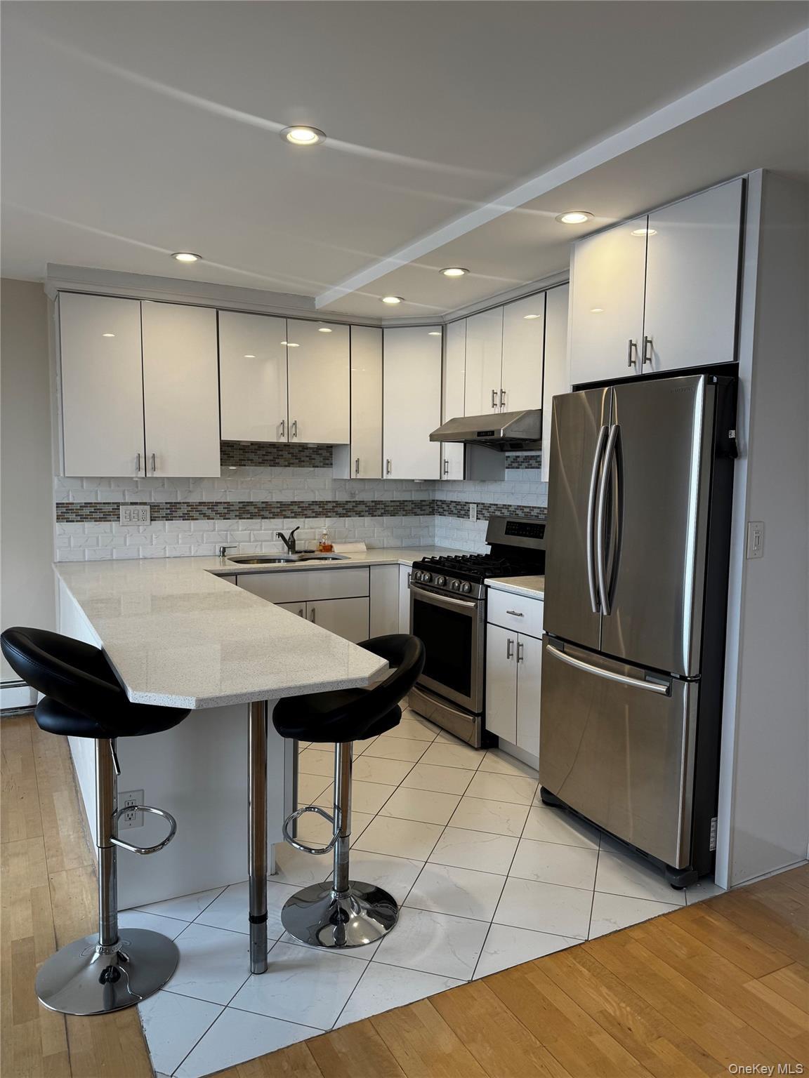 Condo Maple Ave  Queens, NY 11355, MLS-968514-12