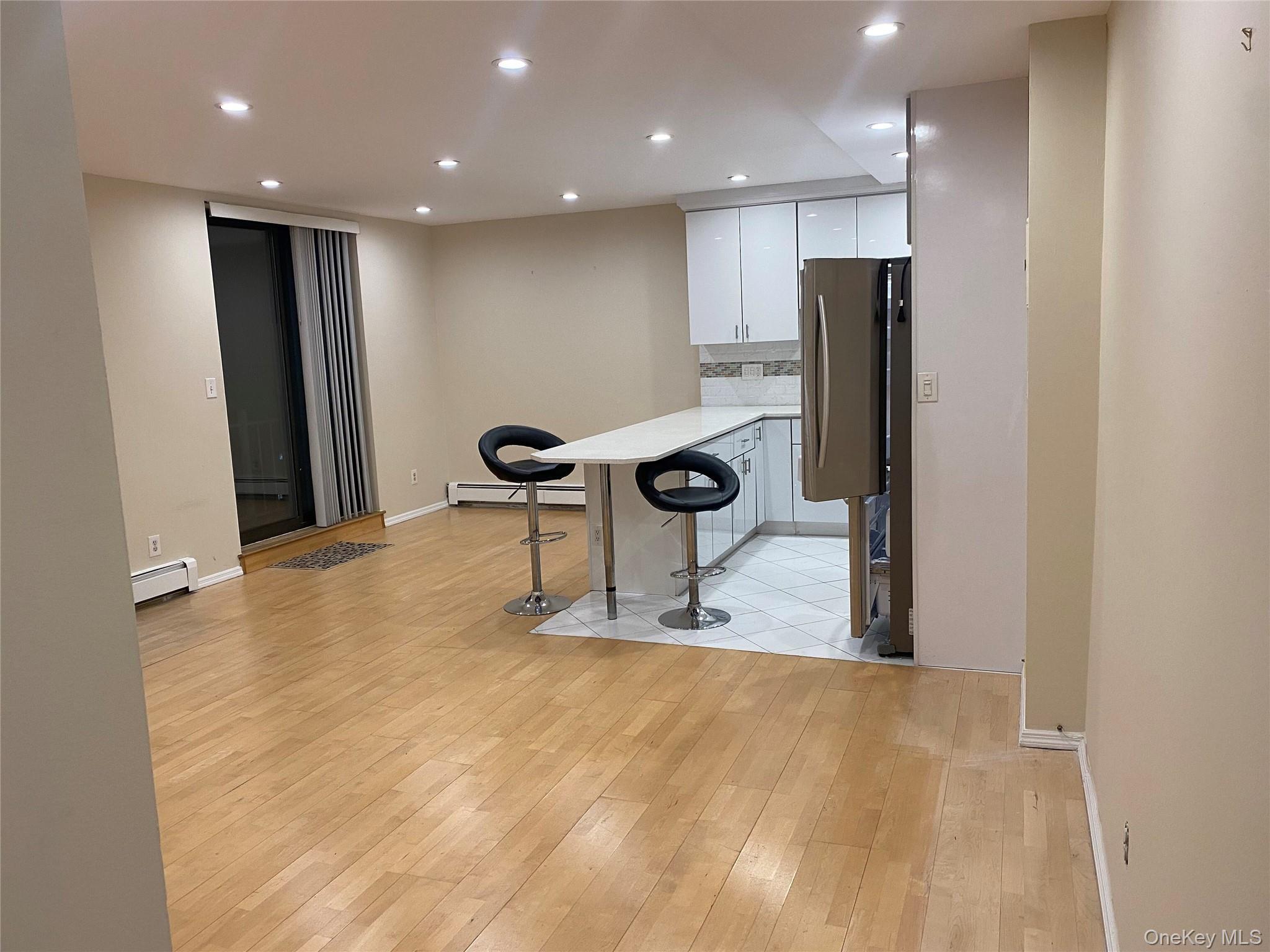 Condo Maple Ave  Queens, NY 11355, MLS-968514-4