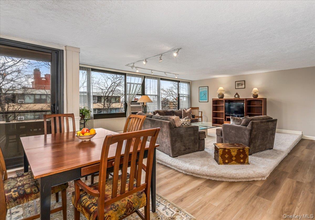 Coop 166th  Queens, NY 11357, MLS-968532-7