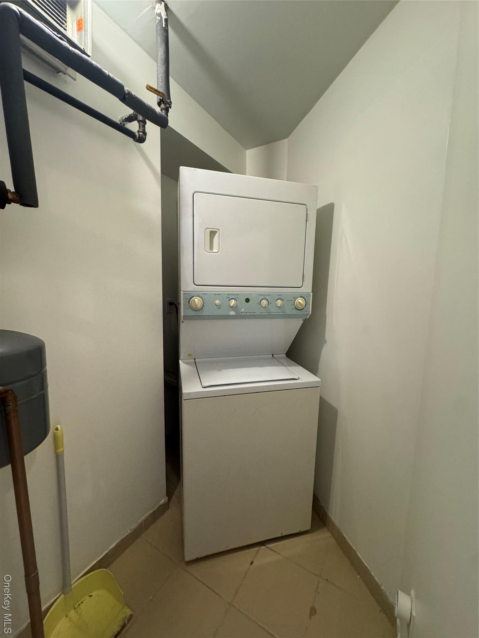 Condo Cherry  Queens, NY 11355, MLS-968543-8