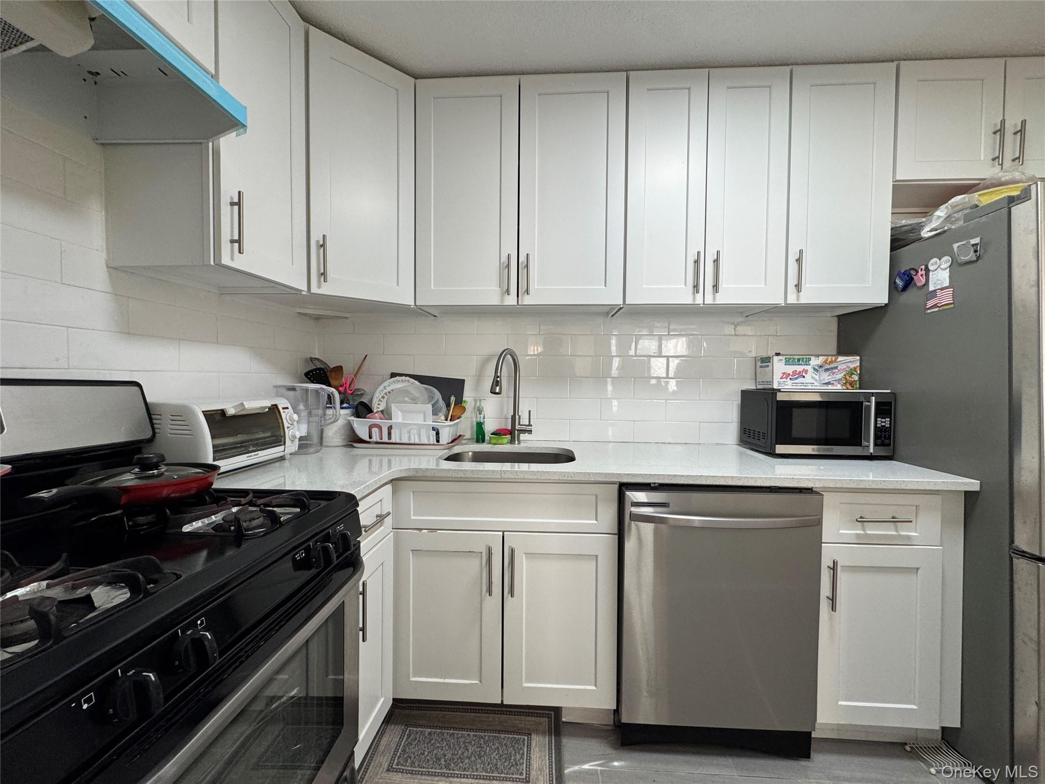 Condo Elder  Queens, NY 11355, MLS-968549-8