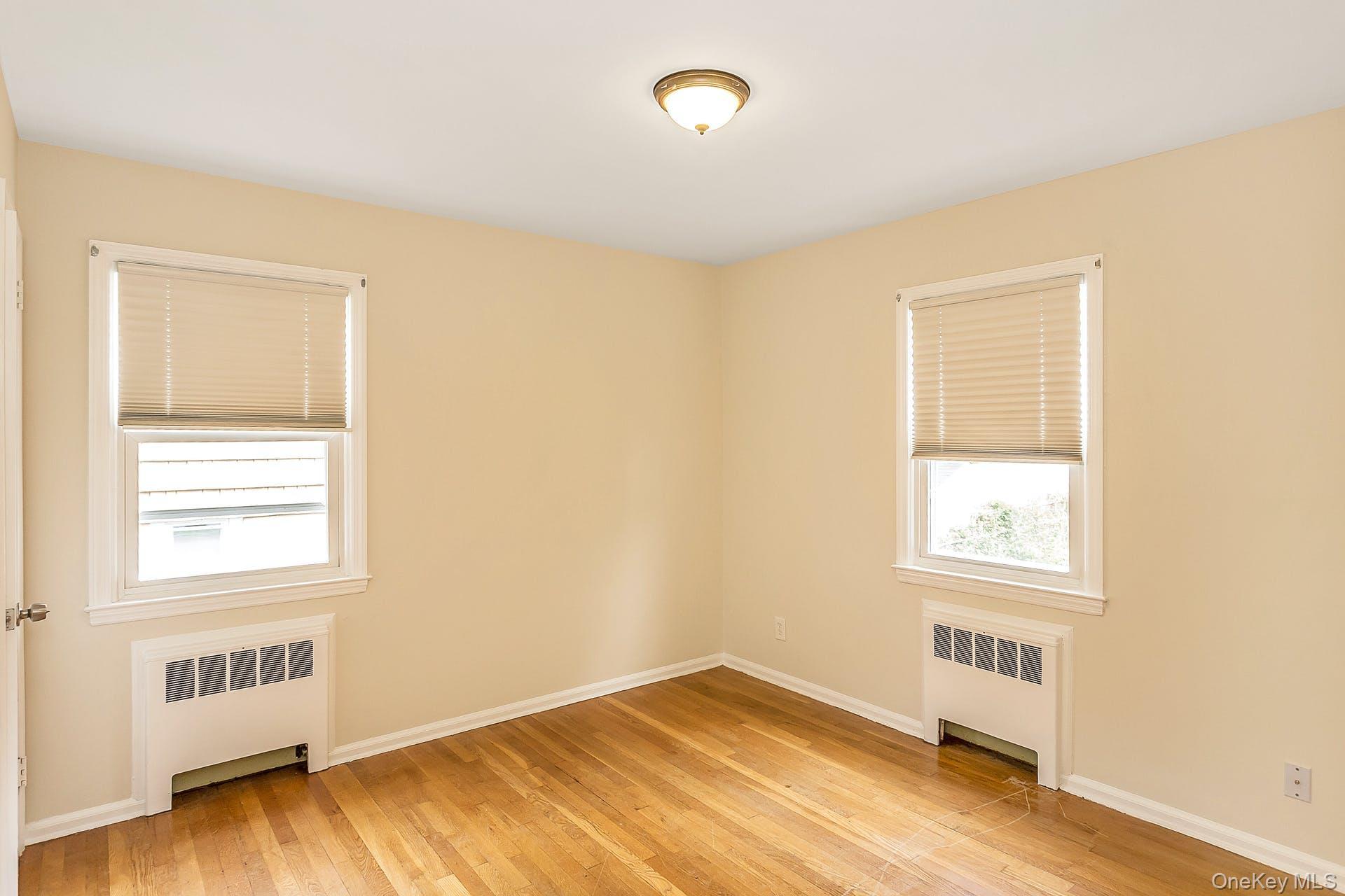 Single Family Cambridge  Nassau County, NY 11542, MLS-968568-10