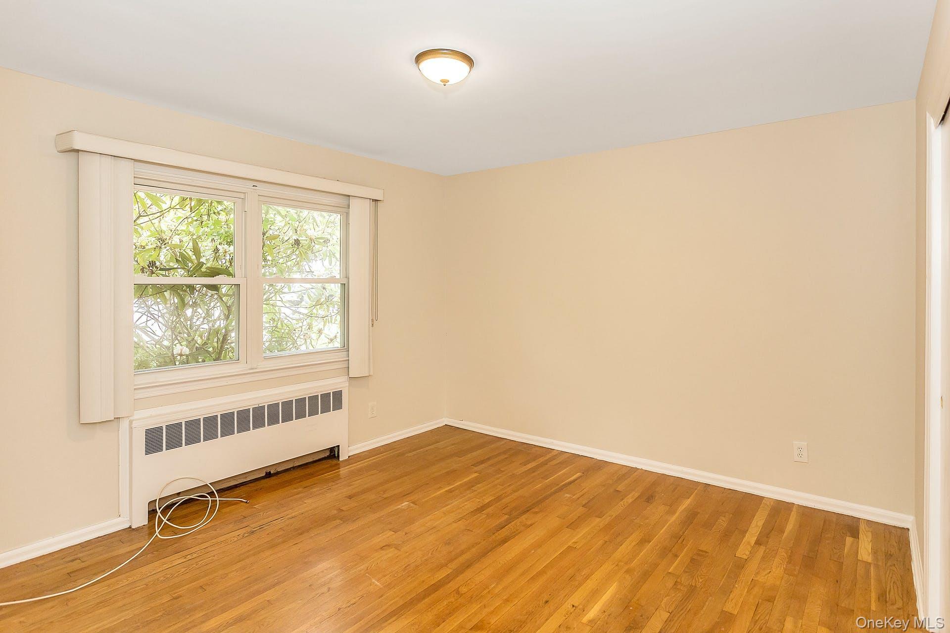 Single Family Cambridge  Nassau County, NY 11542, MLS-968568-11