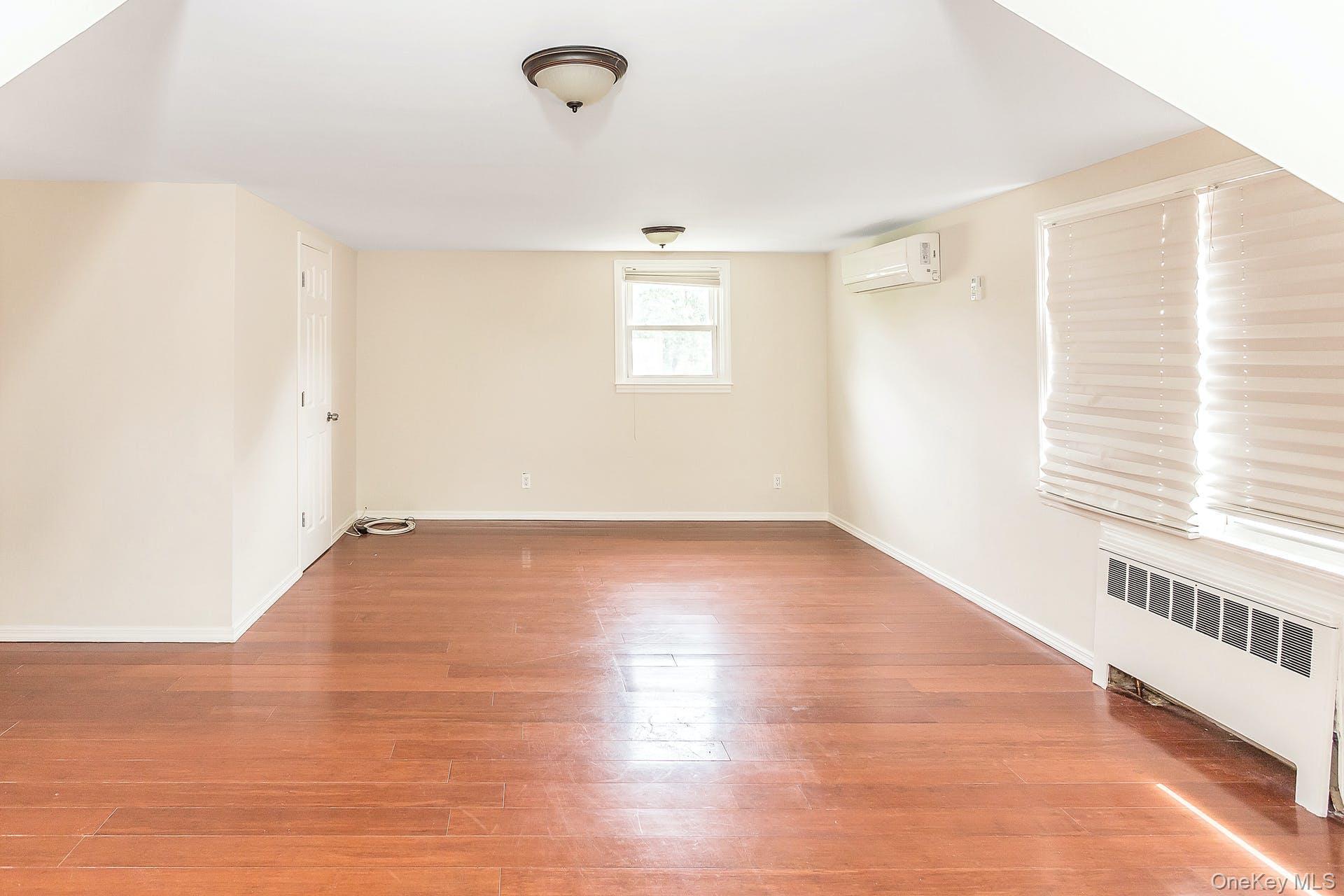 Single Family Cambridge  Nassau County, NY 11542, MLS-968568-14