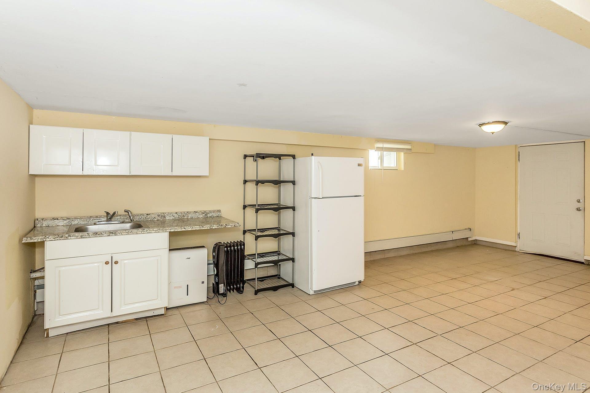 Single Family Cambridge  Nassau County, NY 11542, MLS-968568-19