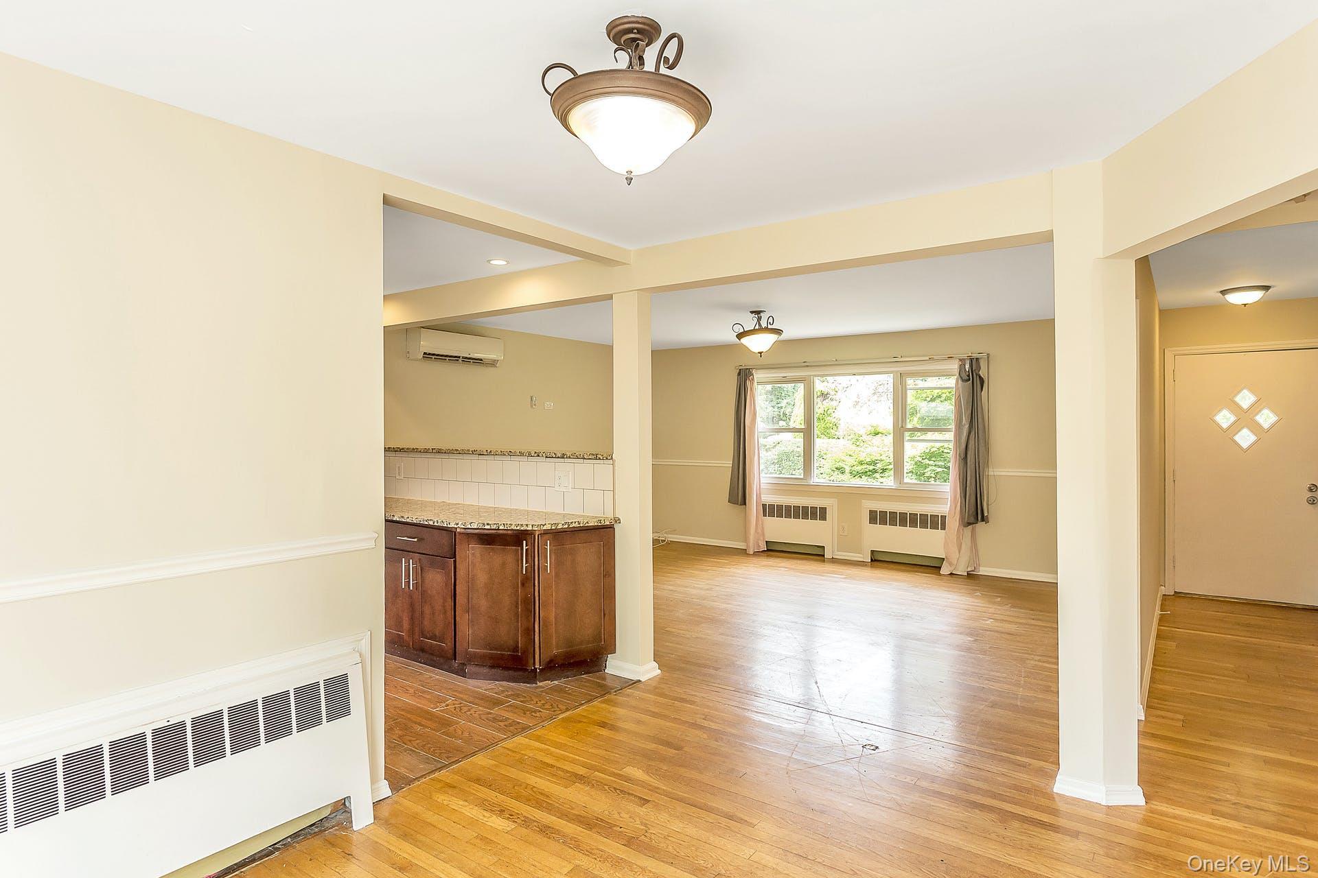 Single Family Cambridge  Nassau County, NY 11542, MLS-968568-21