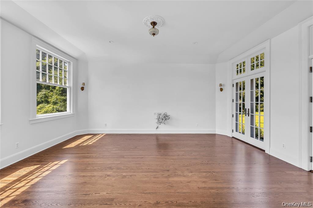 Single Family E Shore Road Suffolk County, NY 11743, MLS-968618-19