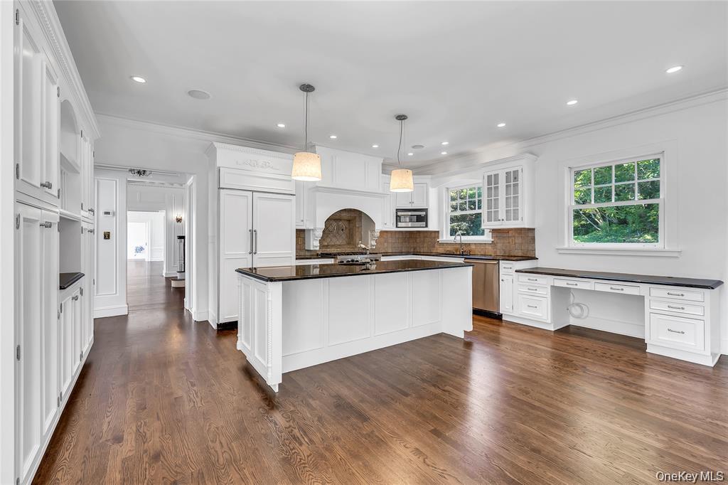 Single Family E Shore Road Suffolk County, NY 11743, MLS-968618-20