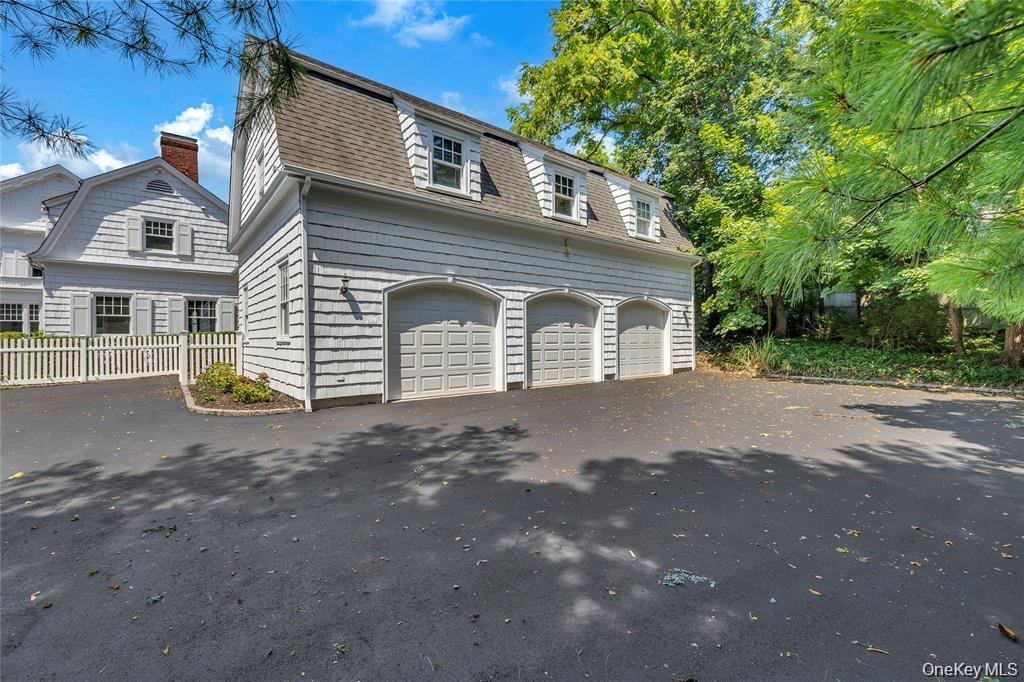 Single Family E Shore Road Suffolk County, NY 11743, MLS-968618-38
