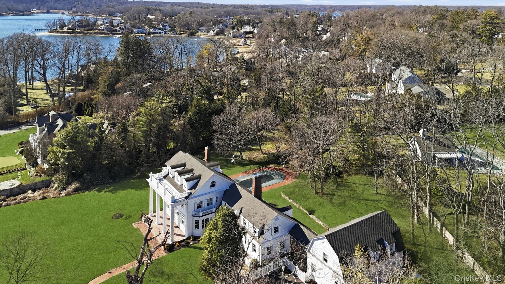 Single Family E Shore Road Suffolk County, NY 11743, MLS-968618-5