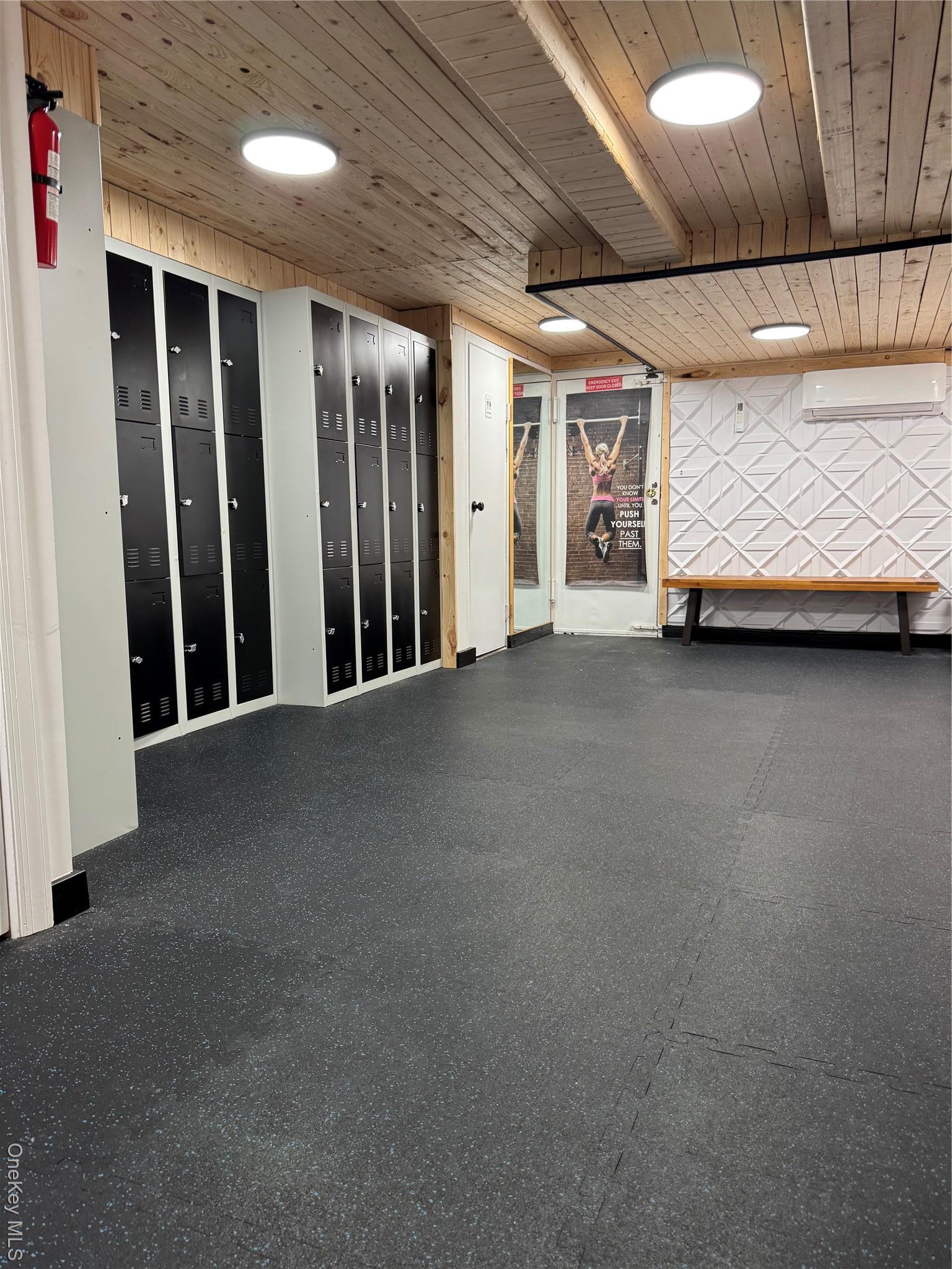 Commercial Lease Bruckner Bronx, NY 10465, MLS-968631-5