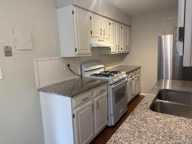 Condo Colonial  Dutchess County, NY 12508, MLS-968647-8