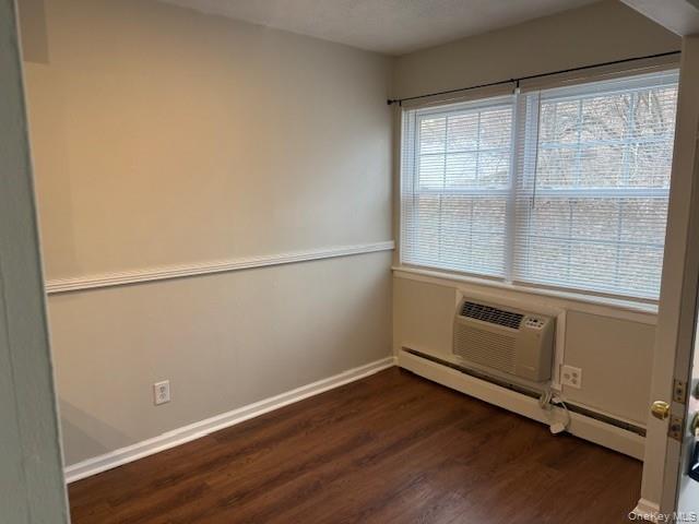 Condo Colonial  Dutchess County, NY 12508, MLS-968647-9