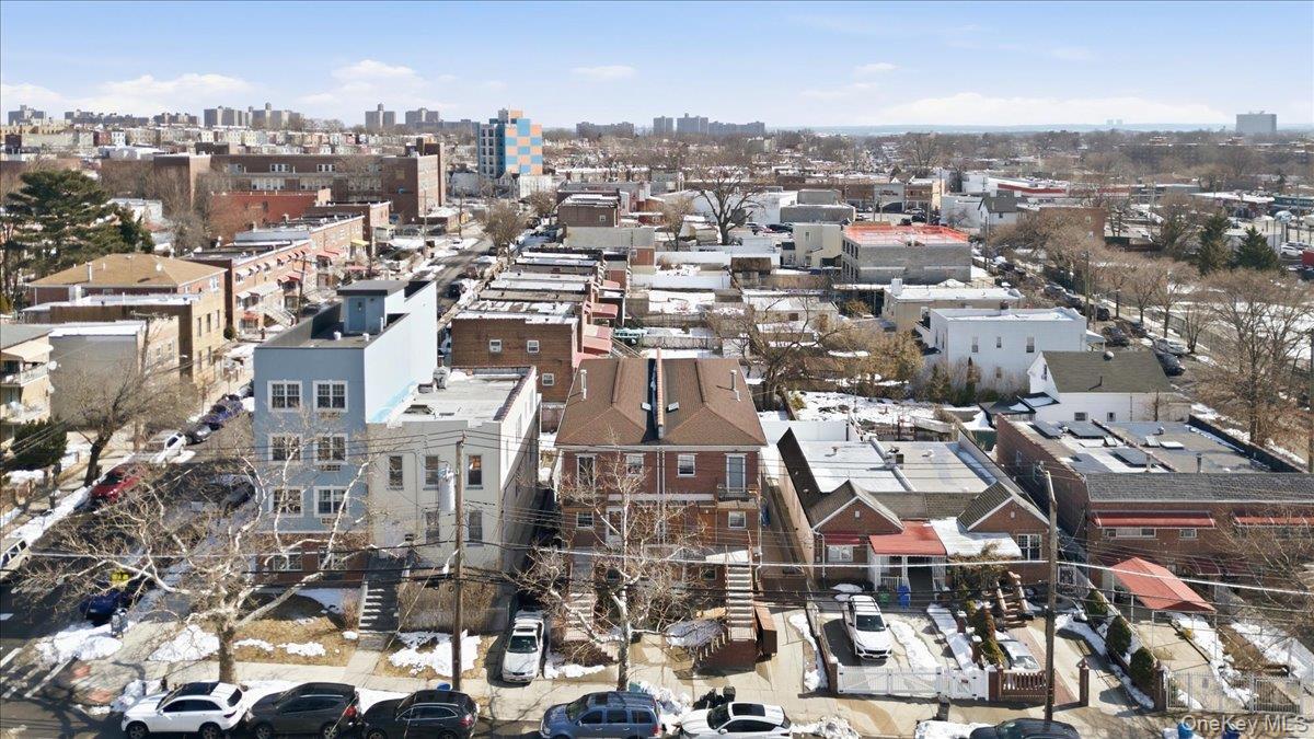 Single Family Laconia Bronx, NY 10469, MLS-968653-6