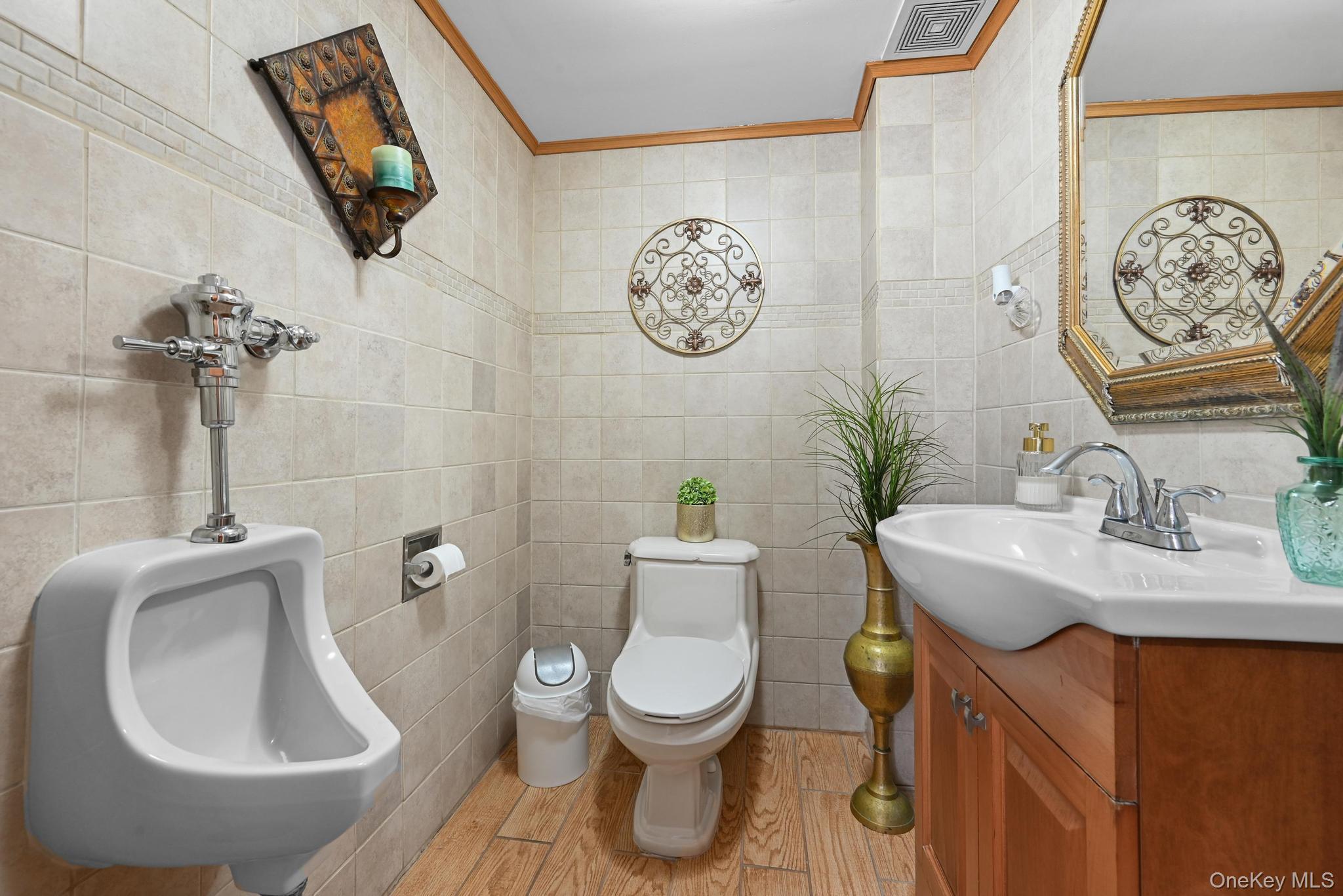 Single Family Chestnut  Brooklyn, NY 11208, MLS-968661-16