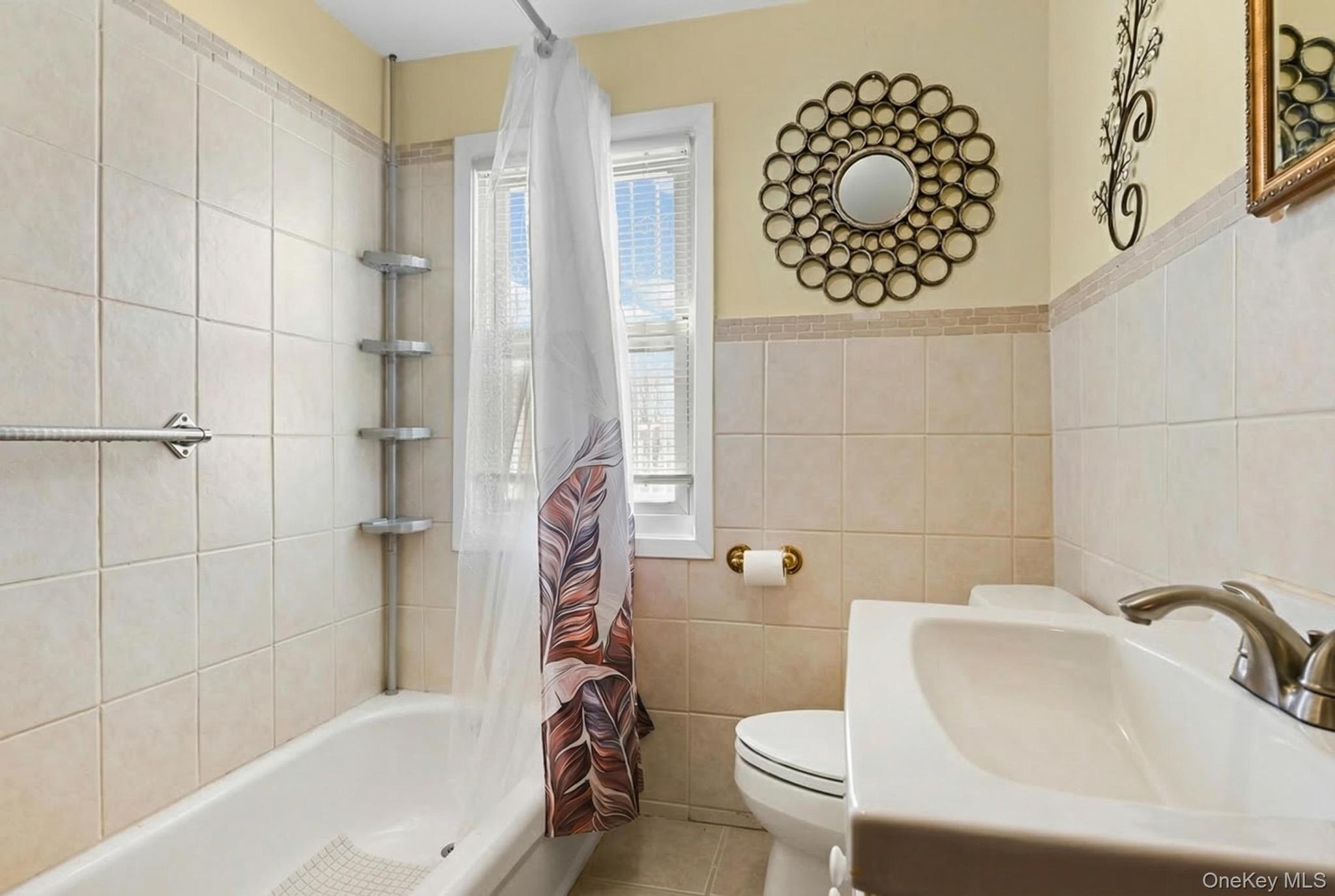 Single Family Chestnut  Brooklyn, NY 11208, MLS-968661-20