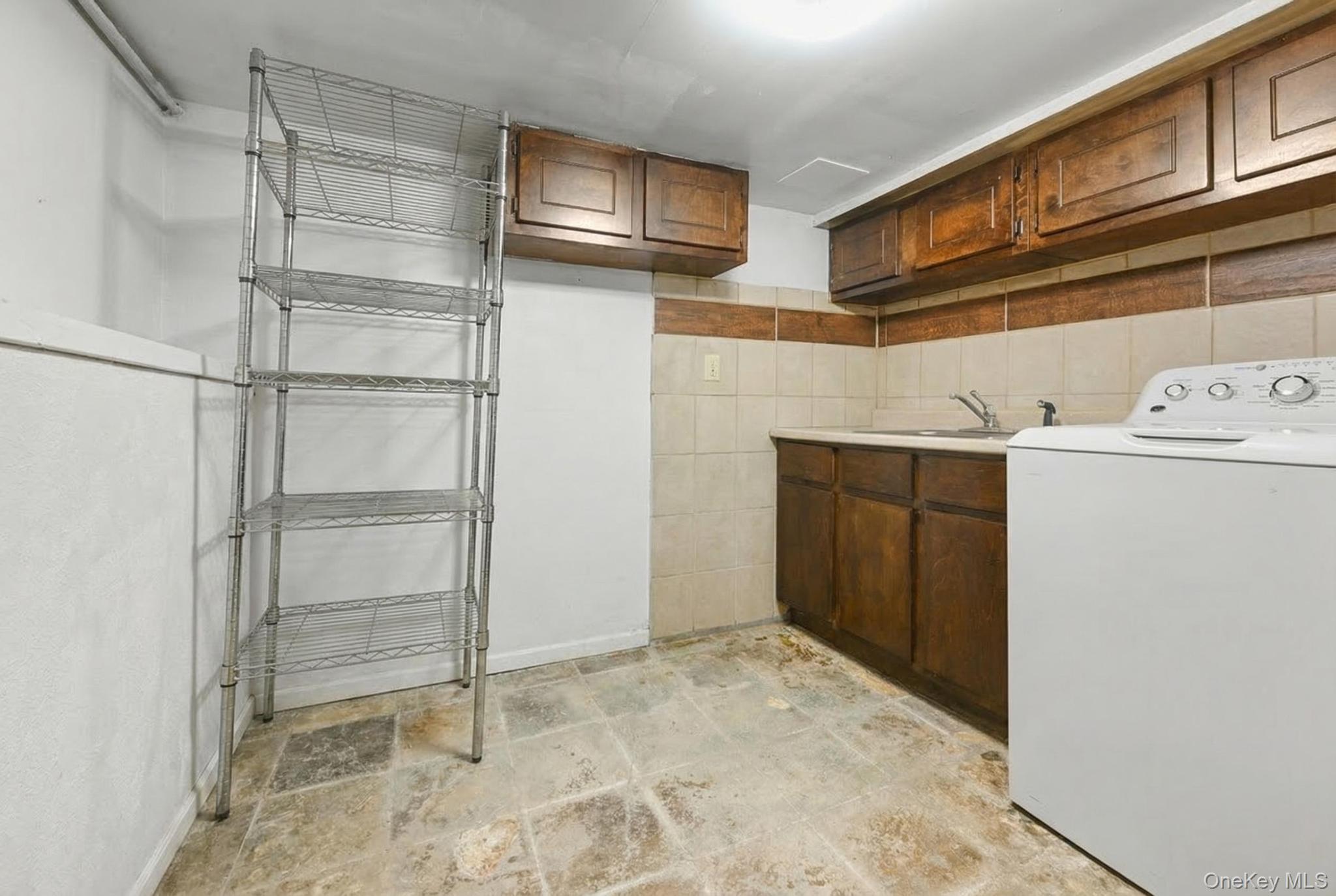 Single Family Chestnut  Brooklyn, NY 11208, MLS-968661-23