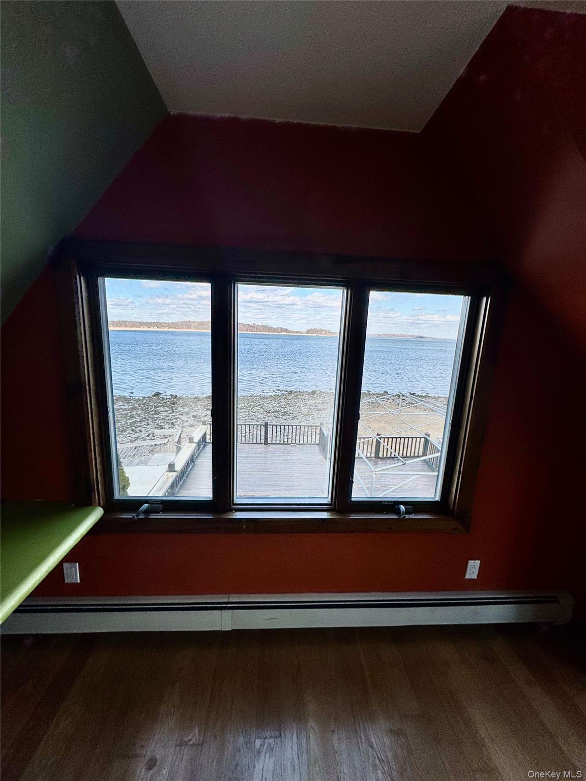 Single Family King  Bronx, NY 10464, MLS-968669-12