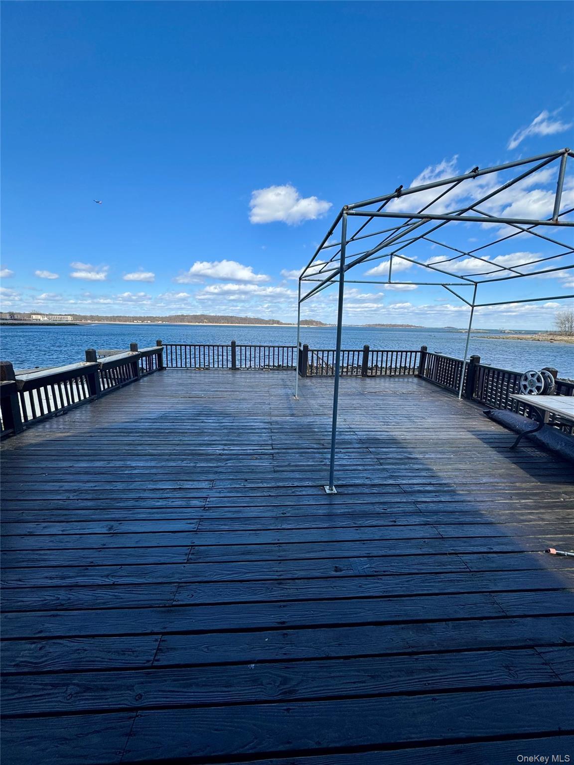 Single Family King  Bronx, NY 10464, MLS-968669-15