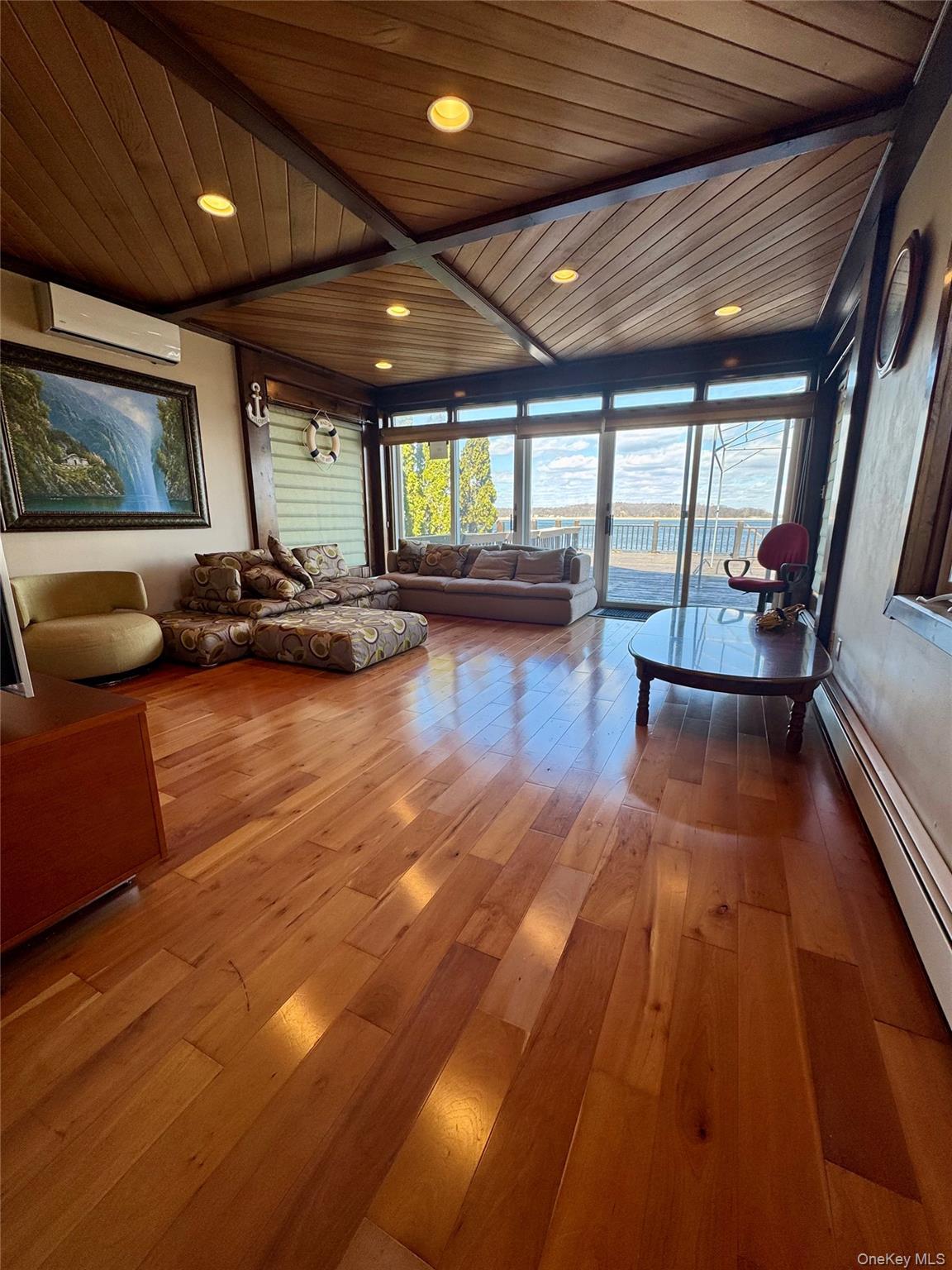 Single Family King  Bronx, NY 10464, MLS-968669-2