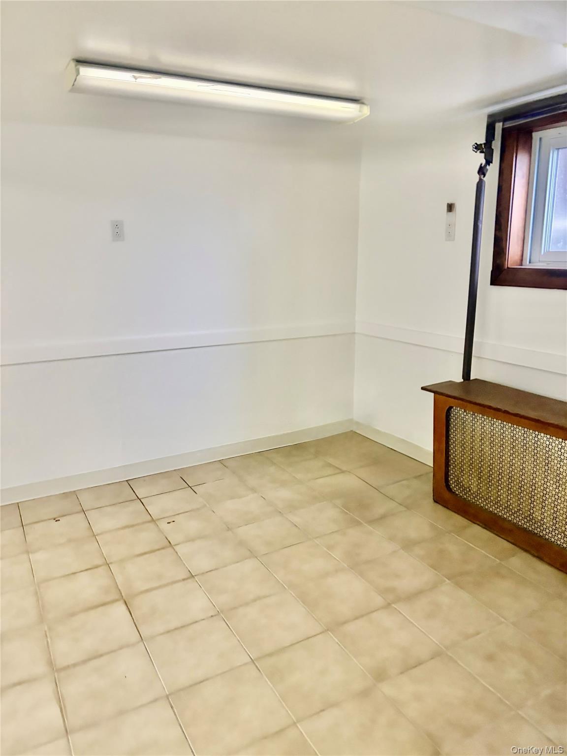 Single Family King  Bronx, NY 10464, MLS-968669-22