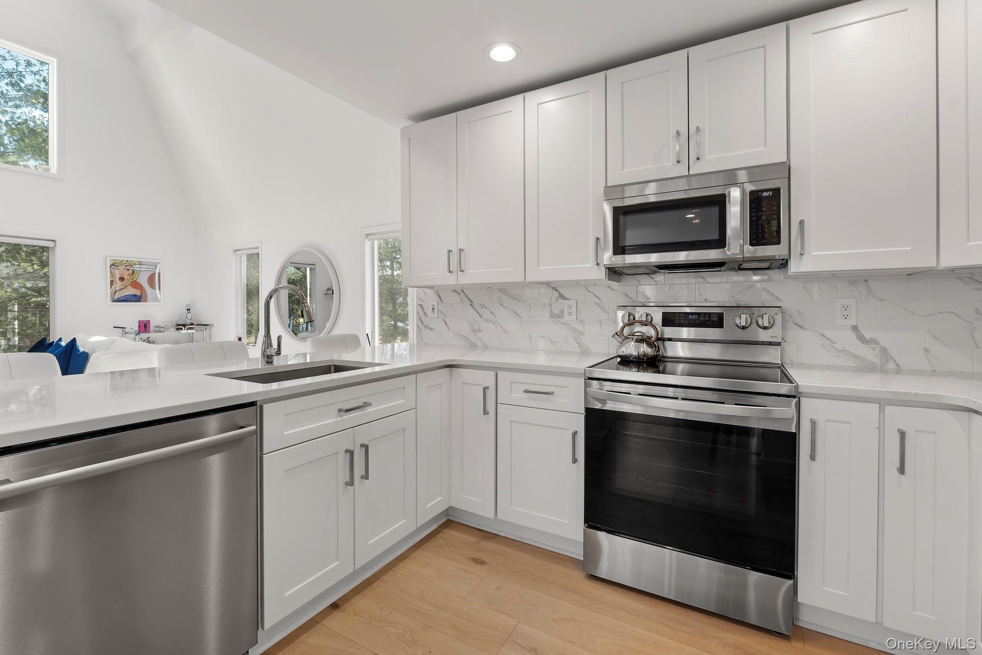 Single Family Cowhill Lane  Suffolk County, NY 11975, MLS-968672-6