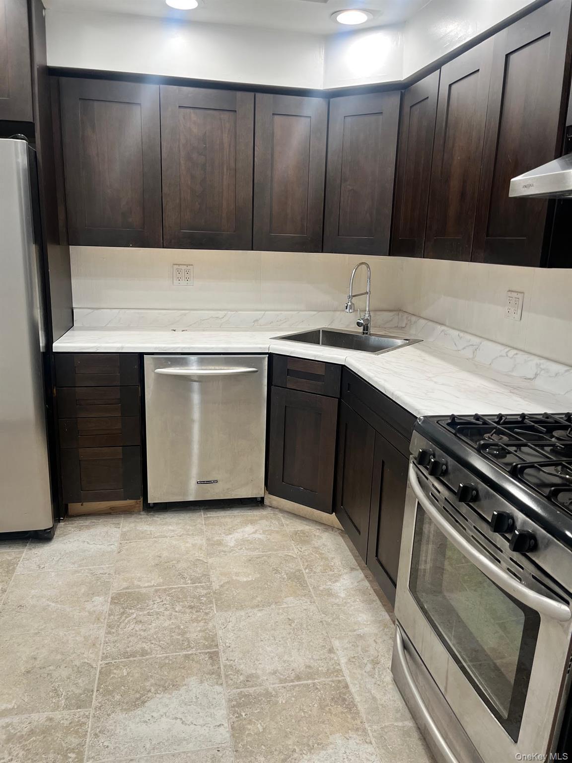 Single Family Maurice Queens, NY 11377, MLS-968676-17