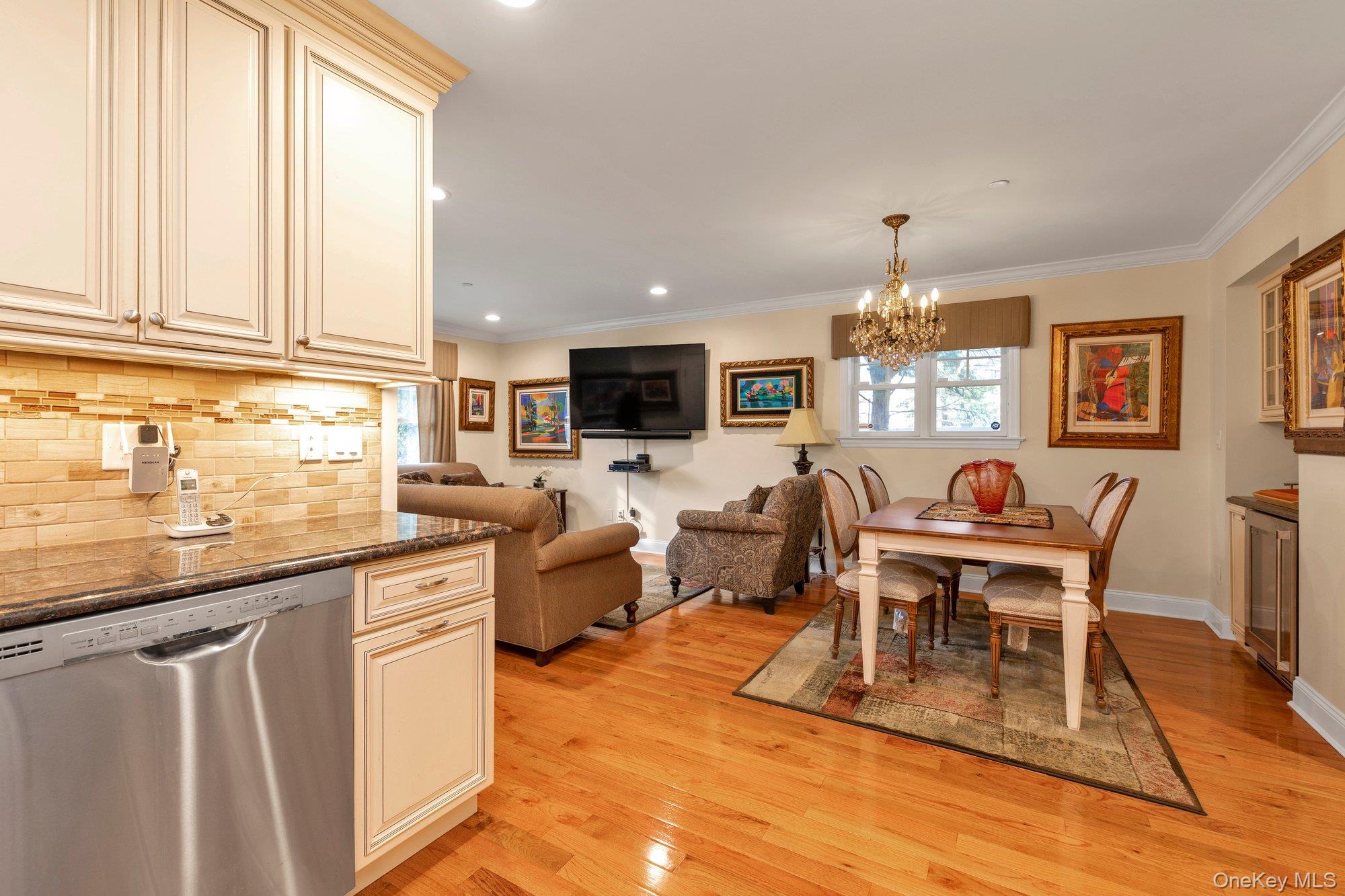 Condo Carman  Nassau County, NY 11590, MLS-968706-6