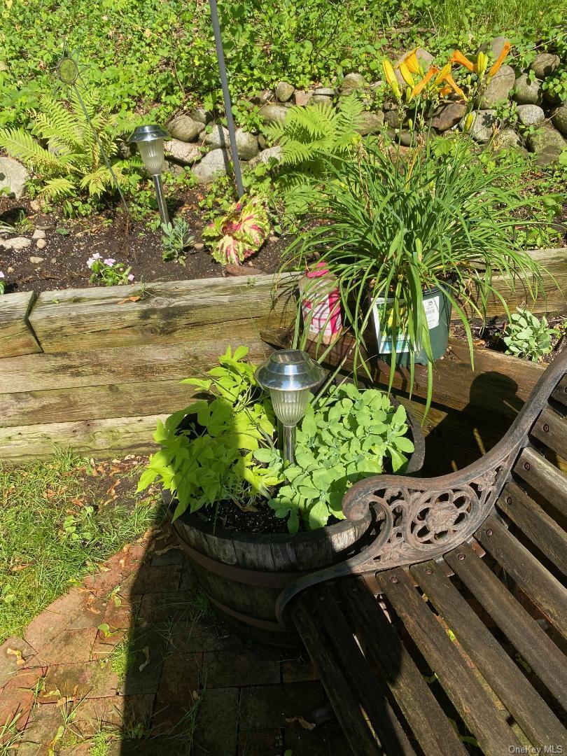 Single Family Brook  Rockland County, NY 10901, MLS-968720-28