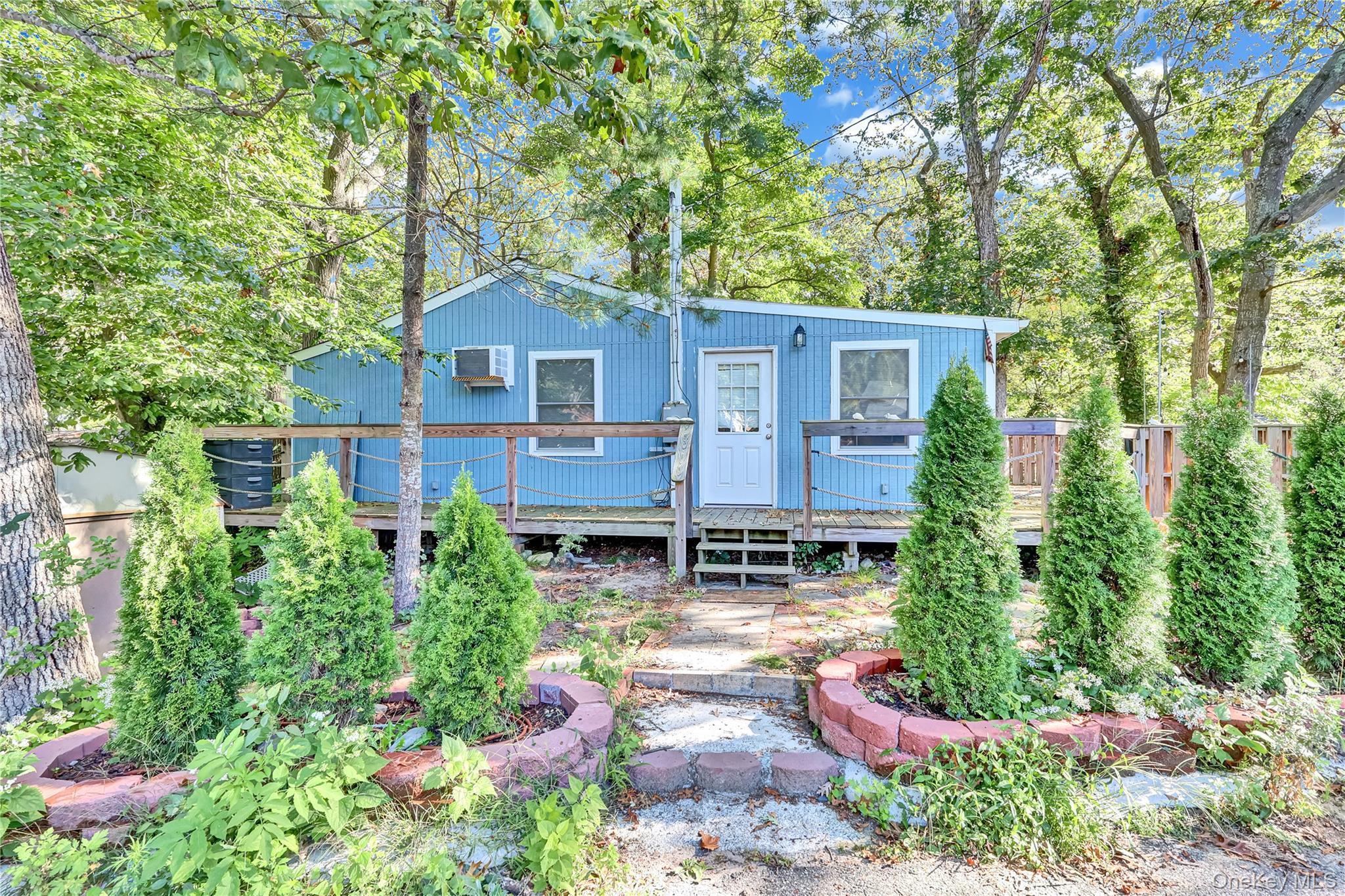 Single Family Hillcrest Suffolk County, NY 11933, MLS-968733-2