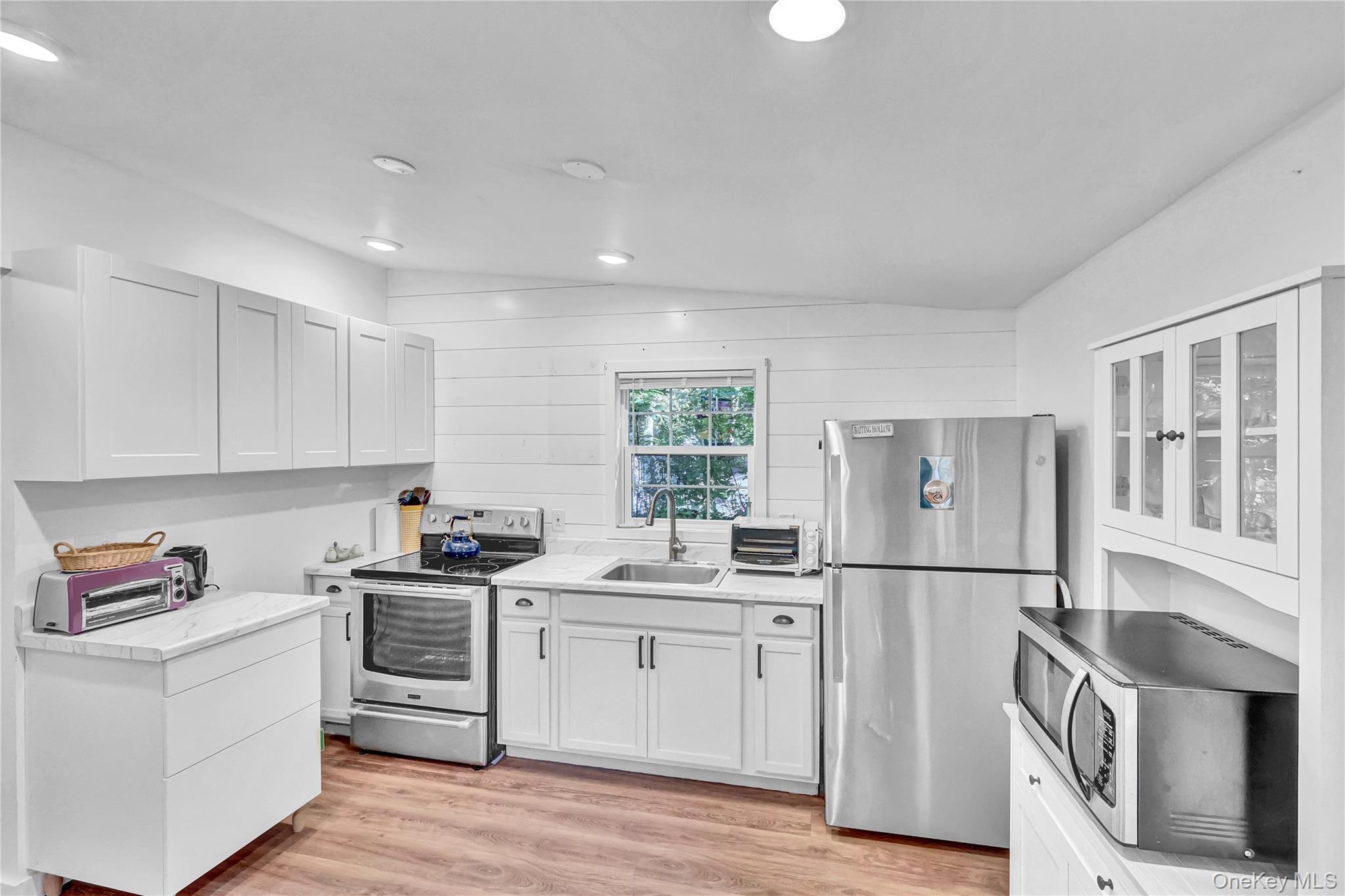 Single Family Hillcrest Suffolk County, NY 11933, MLS-968733-8