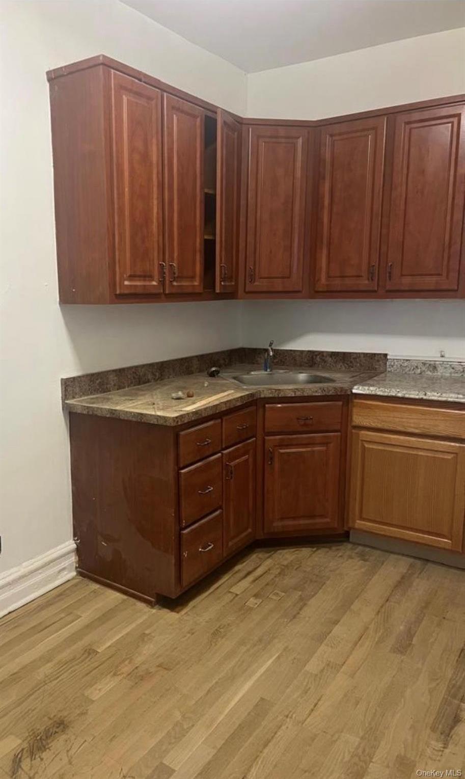 Single Family E 229th Street Bronx, NY 10466, MLS-968735-8