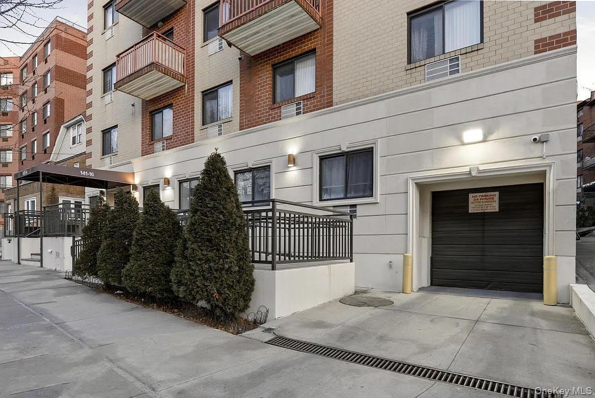 Condo 84th  Queens, NY 11435, MLS-968748-12