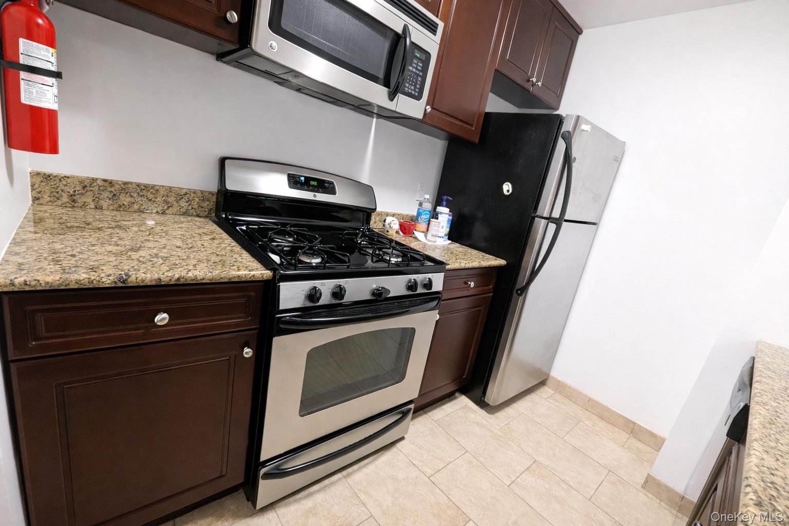 Condo 84th  Queens, NY 11435, MLS-968748-3