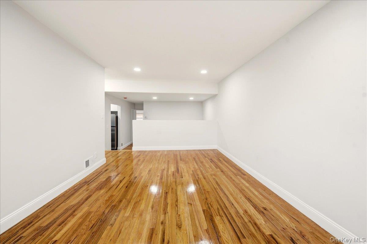 Single Family Griswold  Bronx, NY 10465, MLS-968771-7