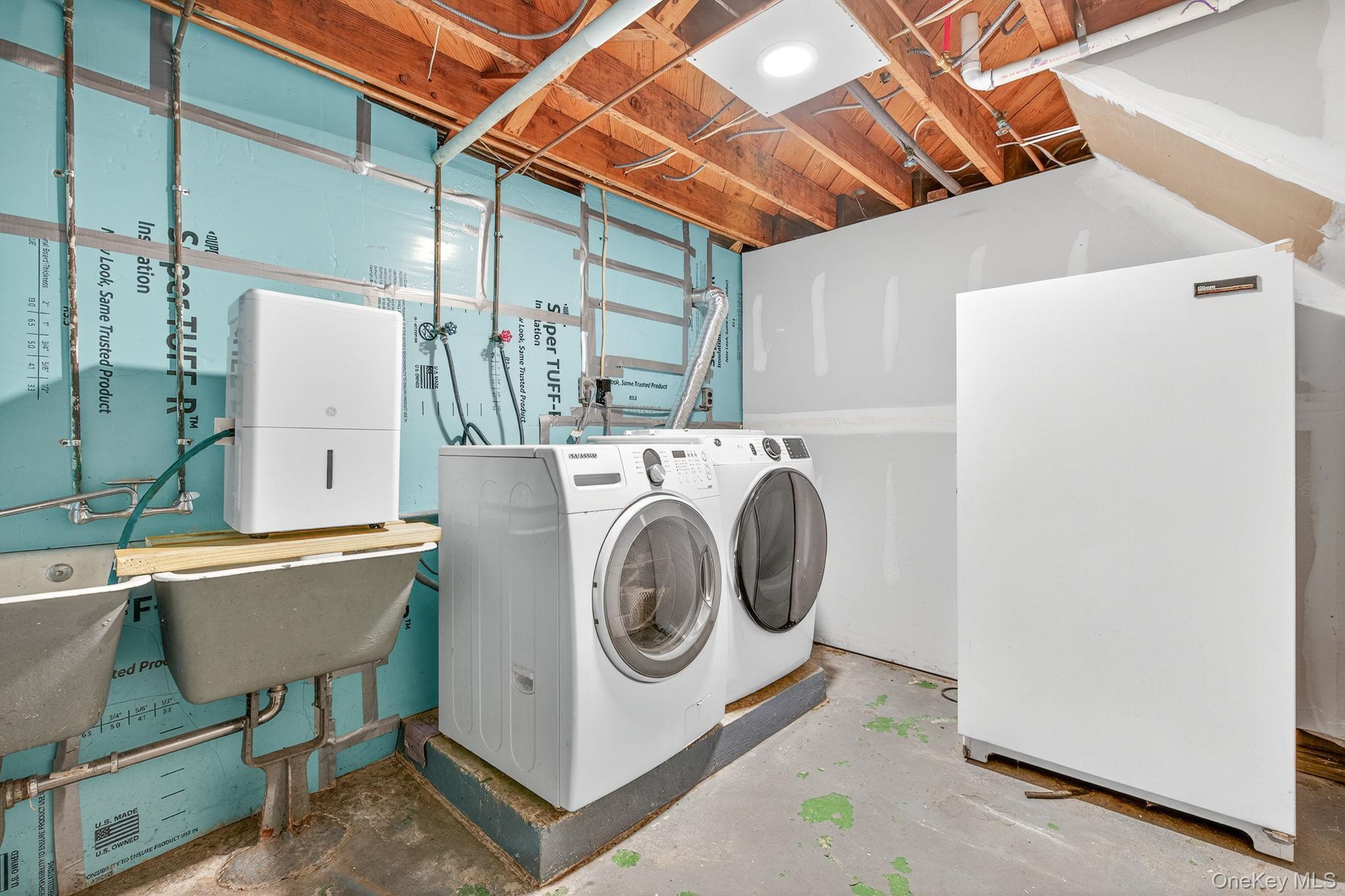 Single Family Dubois  Ulster County, NY 12481, MLS-968785-16