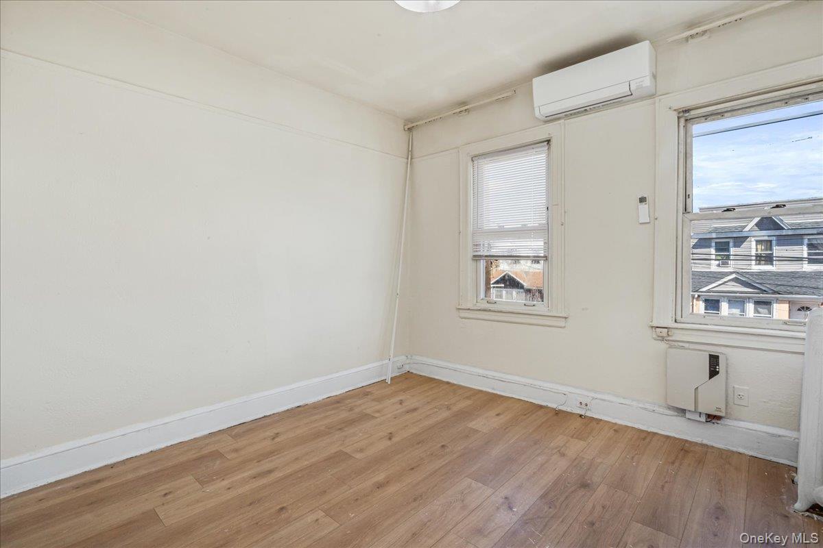 Single Family 81st  Queens, NY 11416, MLS-968827-13