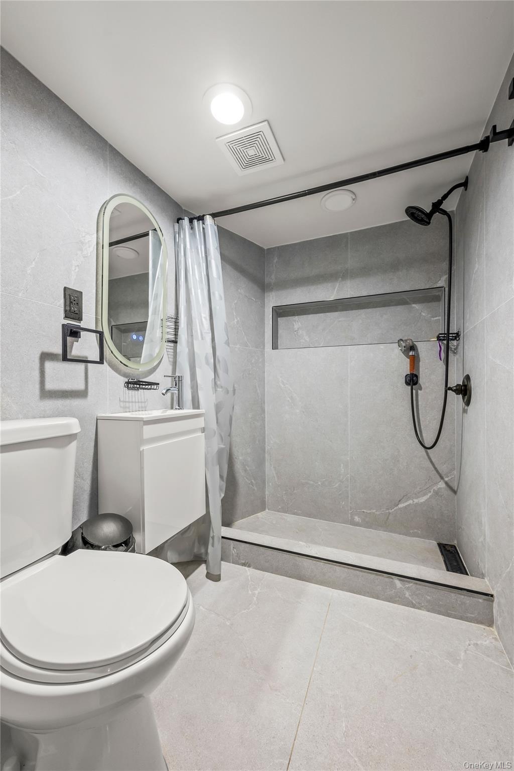 Single Family 193rd Queens, NY 11366, MLS-968834-11