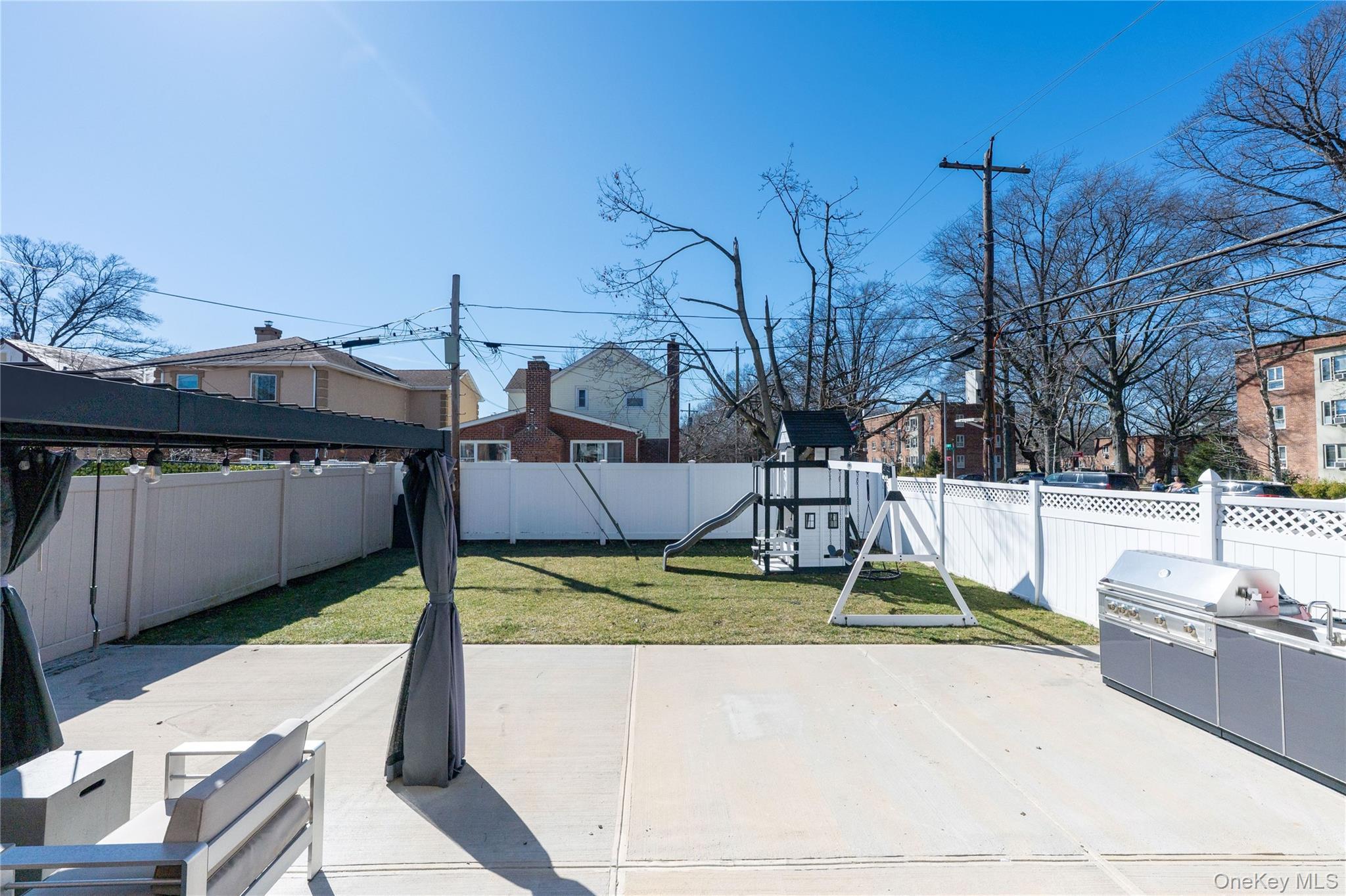 Single Family 193rd Queens, NY 11366, MLS-968834-25