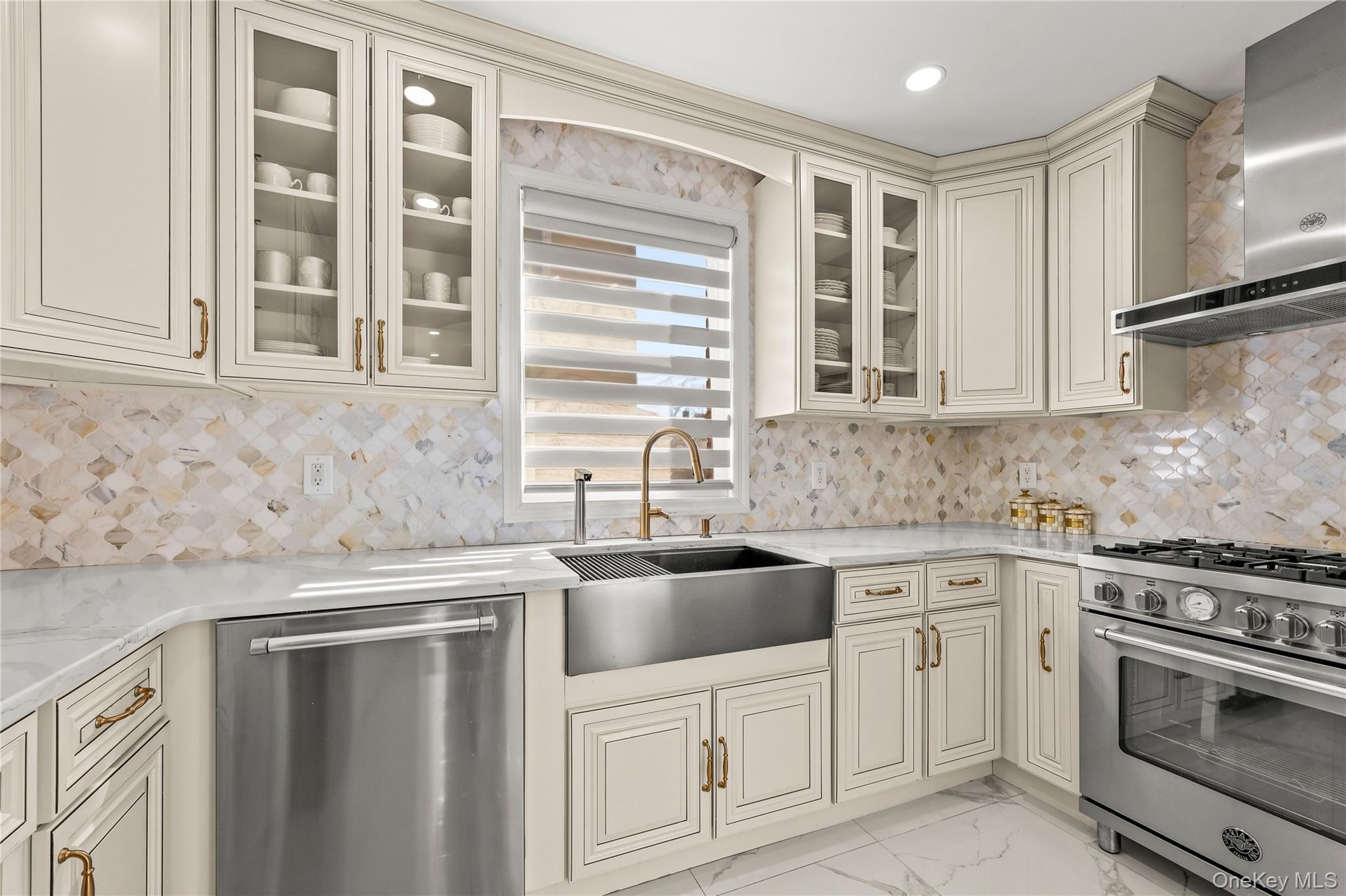 Single Family 193rd Queens, NY 11366, MLS-968834-9