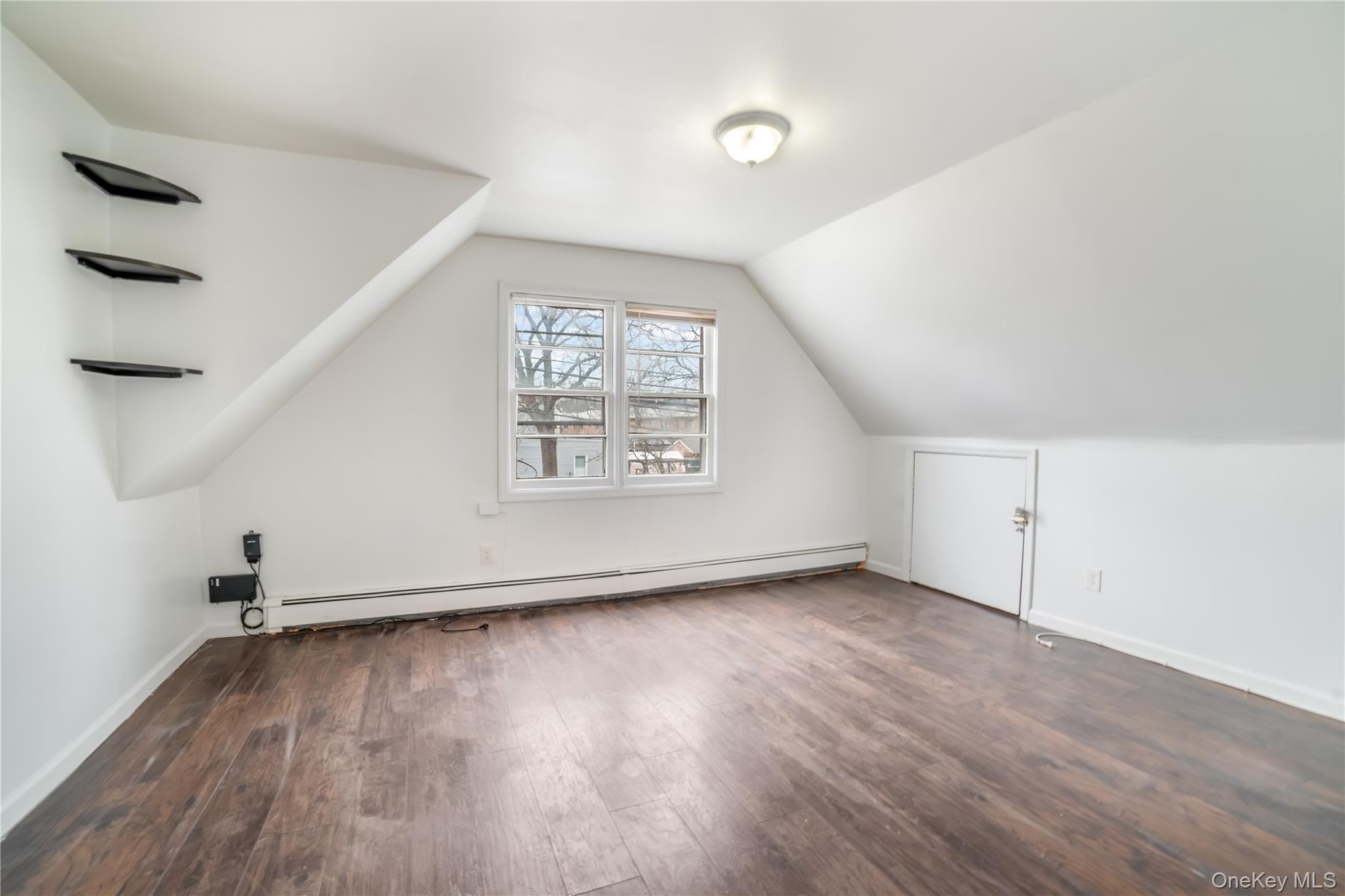 Single Family Winchester Queens, NY 11427, MLS-968850-18