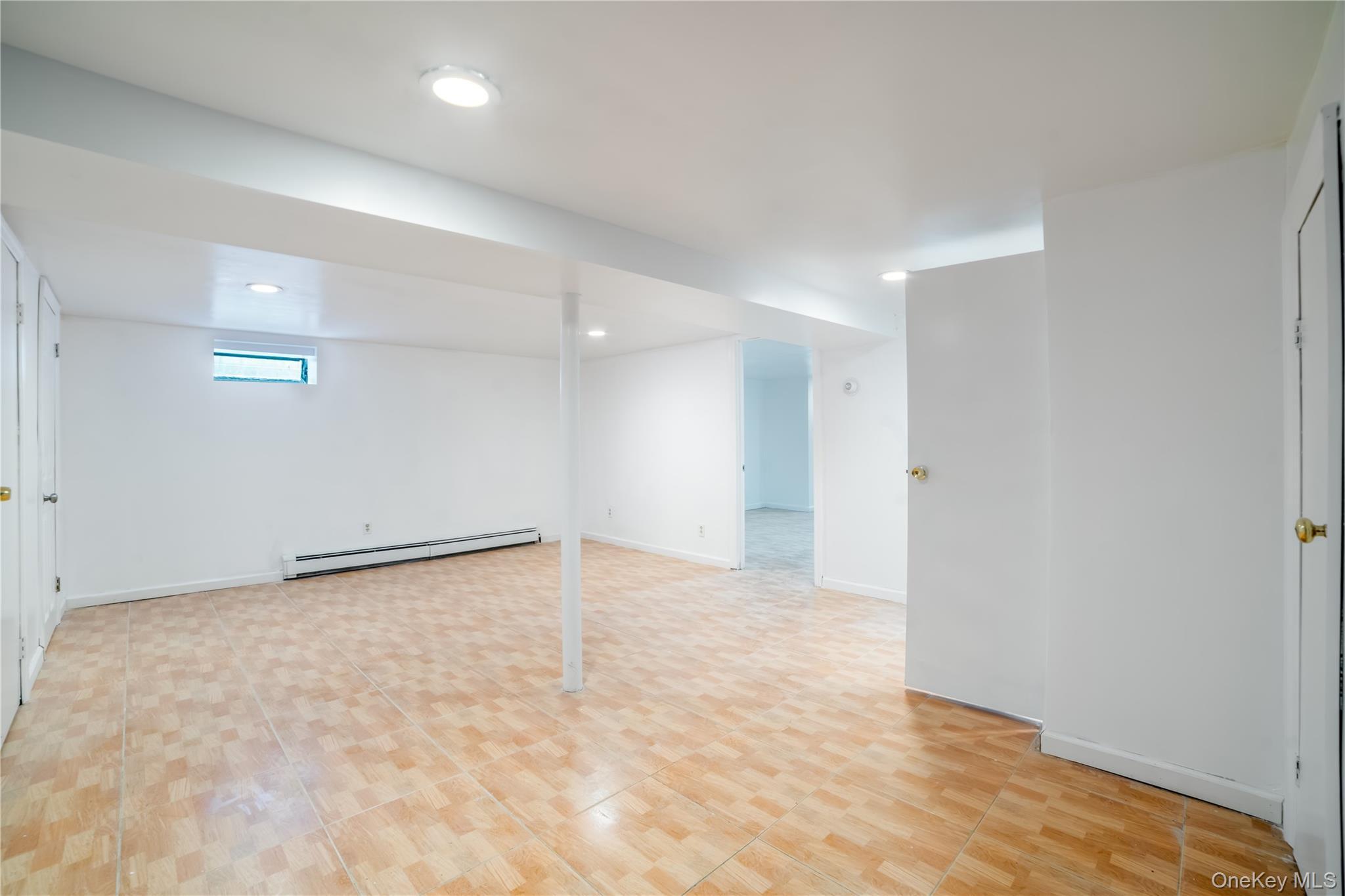 Single Family Winchester Queens, NY 11427, MLS-968850-23