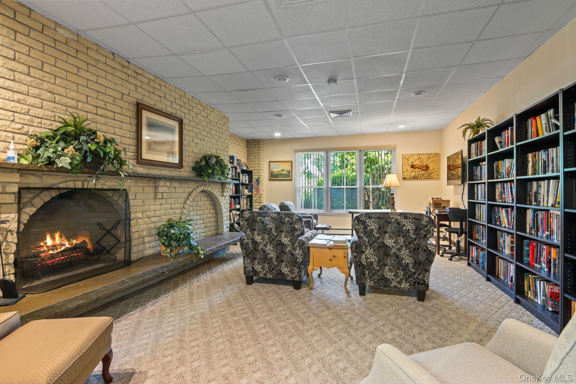 Condo Drew  Suffolk County, NY 11780, MLS-968859-36